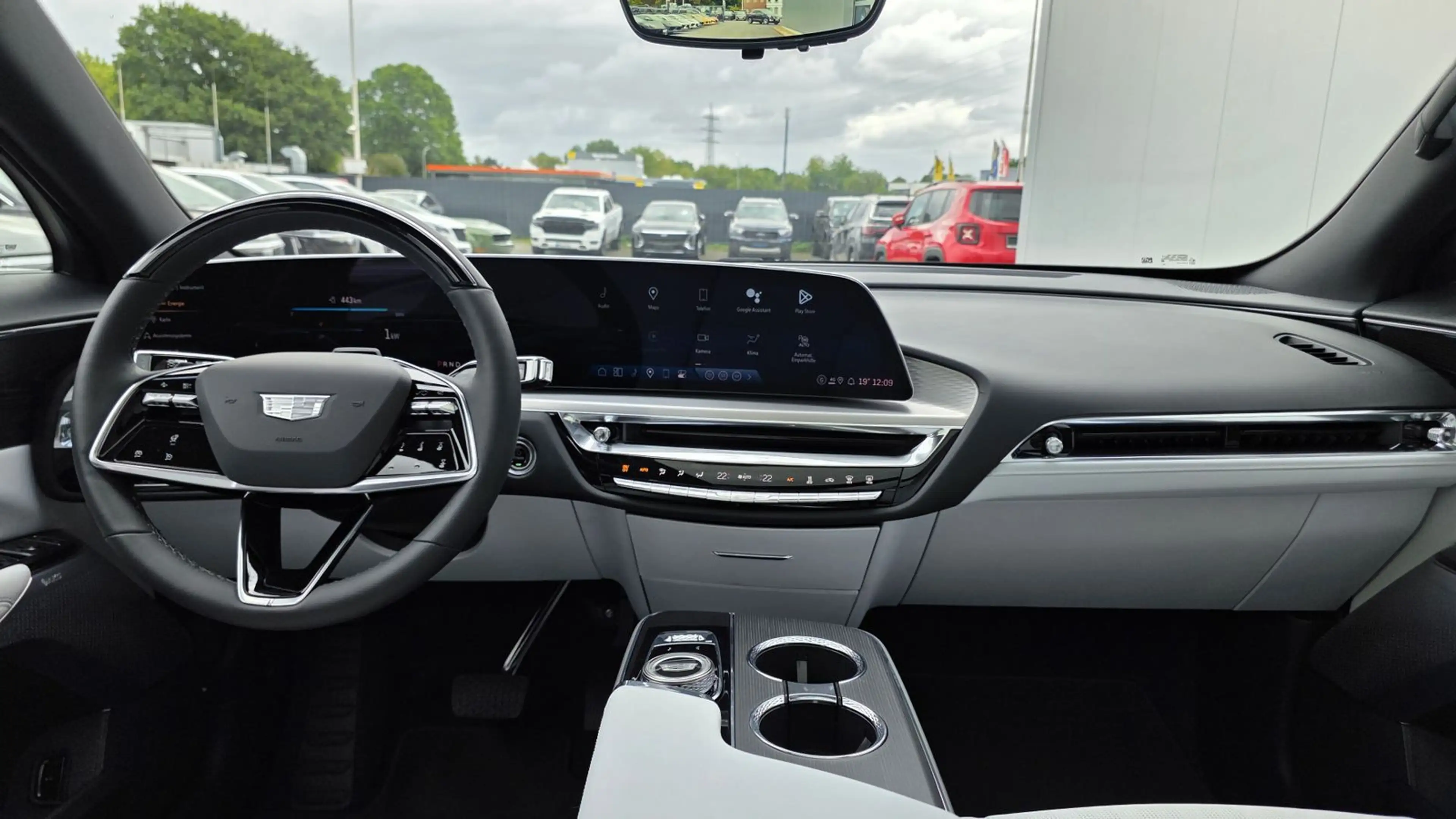 Cadillac Lyriq Sport 600e AWD — photo 15