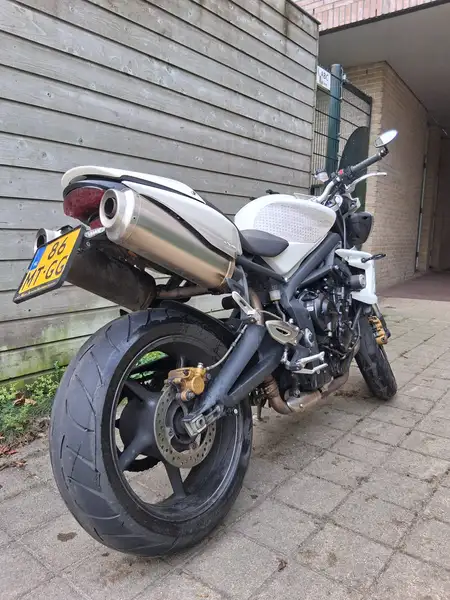 Triumph Street Triple - foto 5