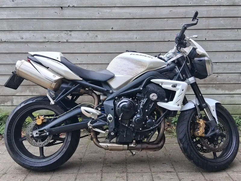 Triumph Street Triple