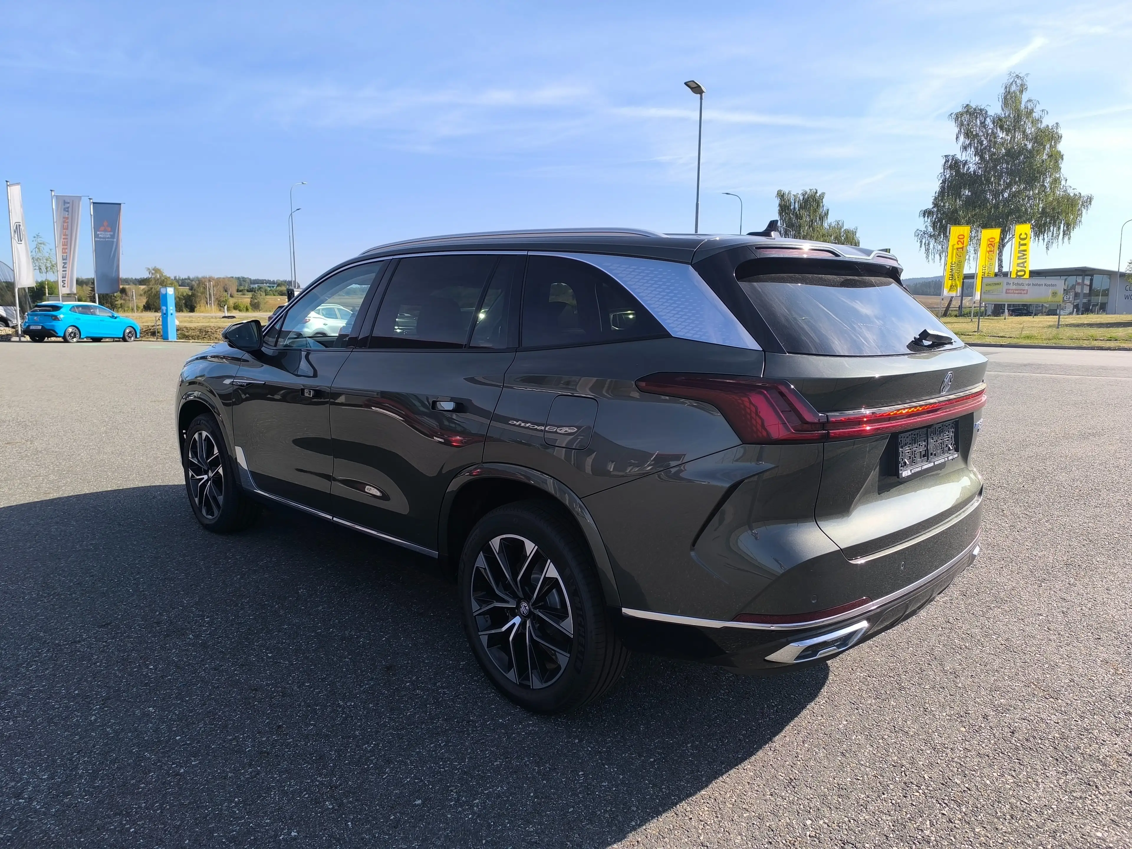 MG MGS9 PHEV Luxury MY25 7-Sitzer — photo 11