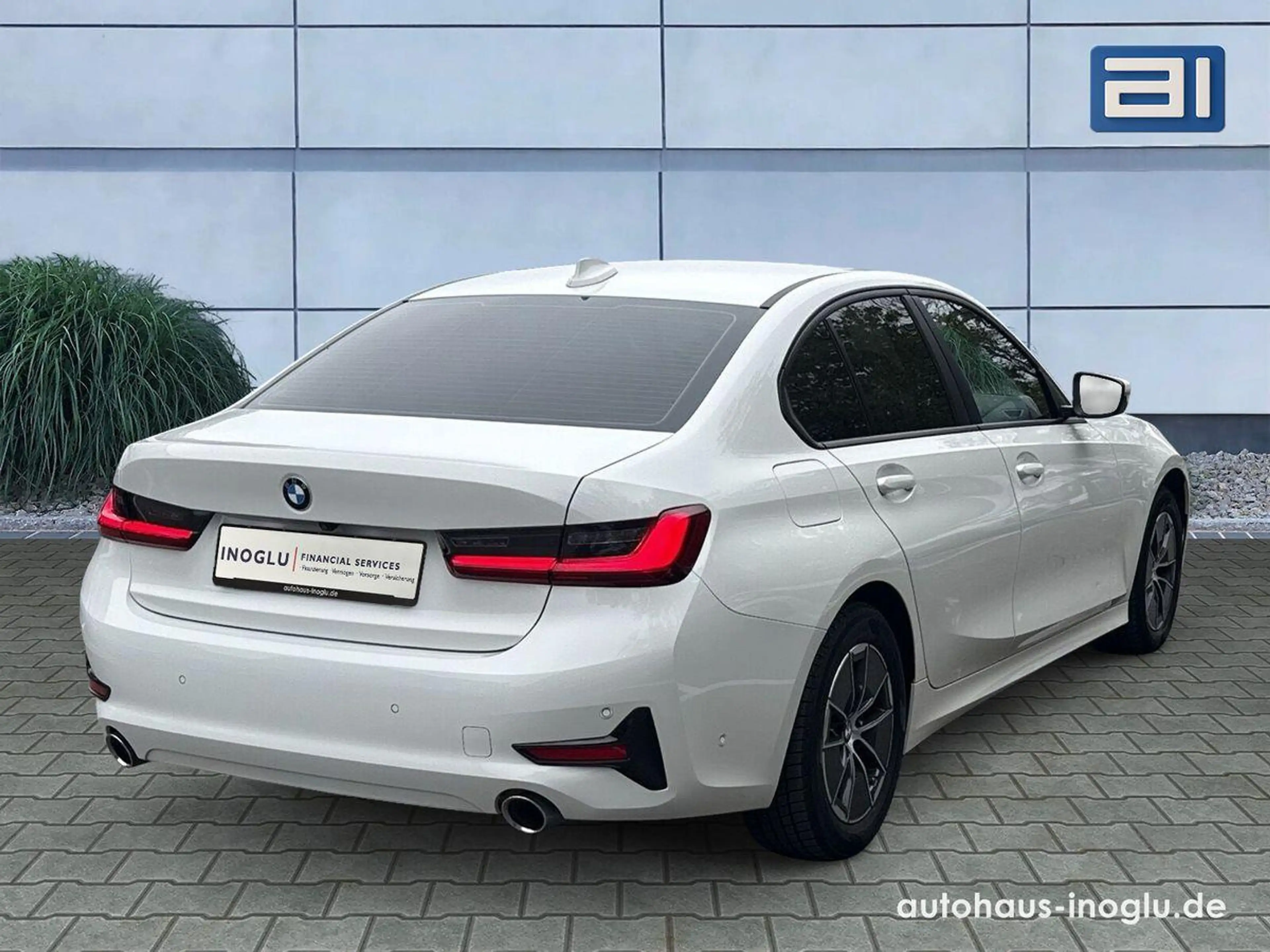 BMW 320 i Advantage+R-Kam +SHZ+Pano+Navi — photo 9
