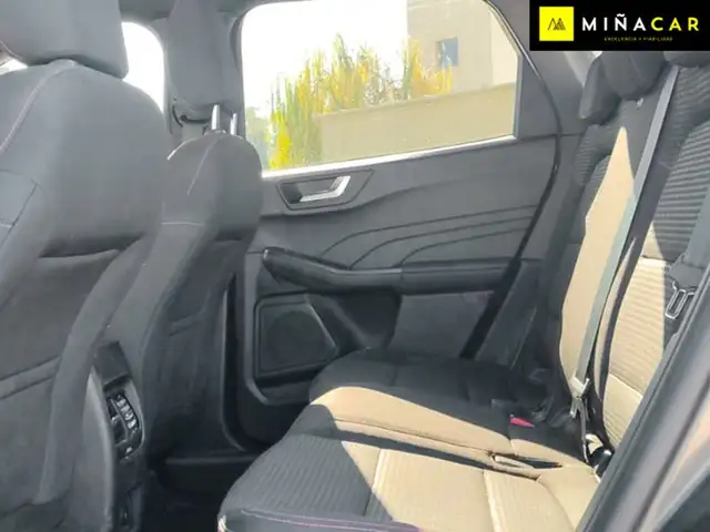 Ford Kuga view 5