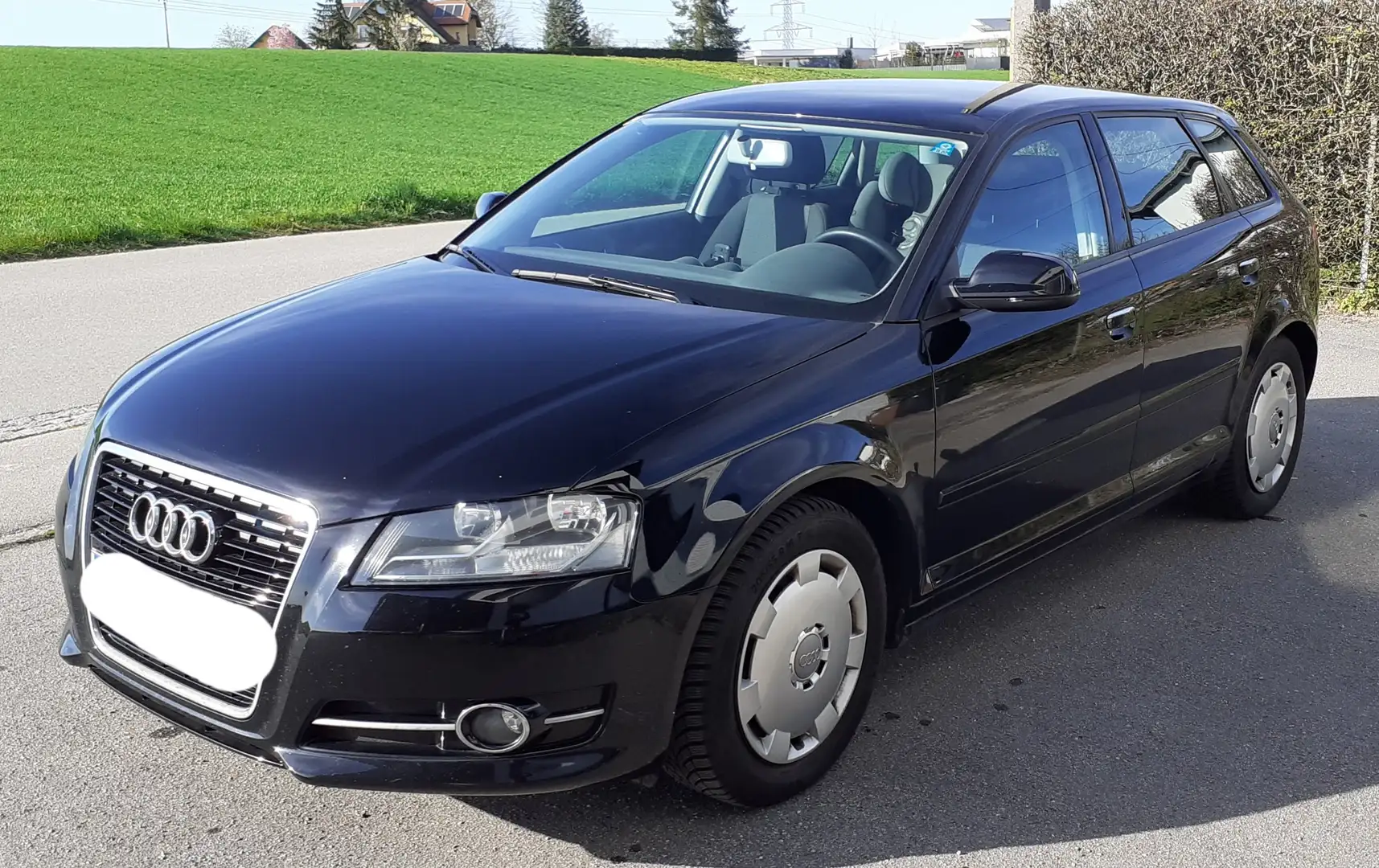 Audi A3 A3 SB 1,2 TFSI Select Select Schwarz - 1