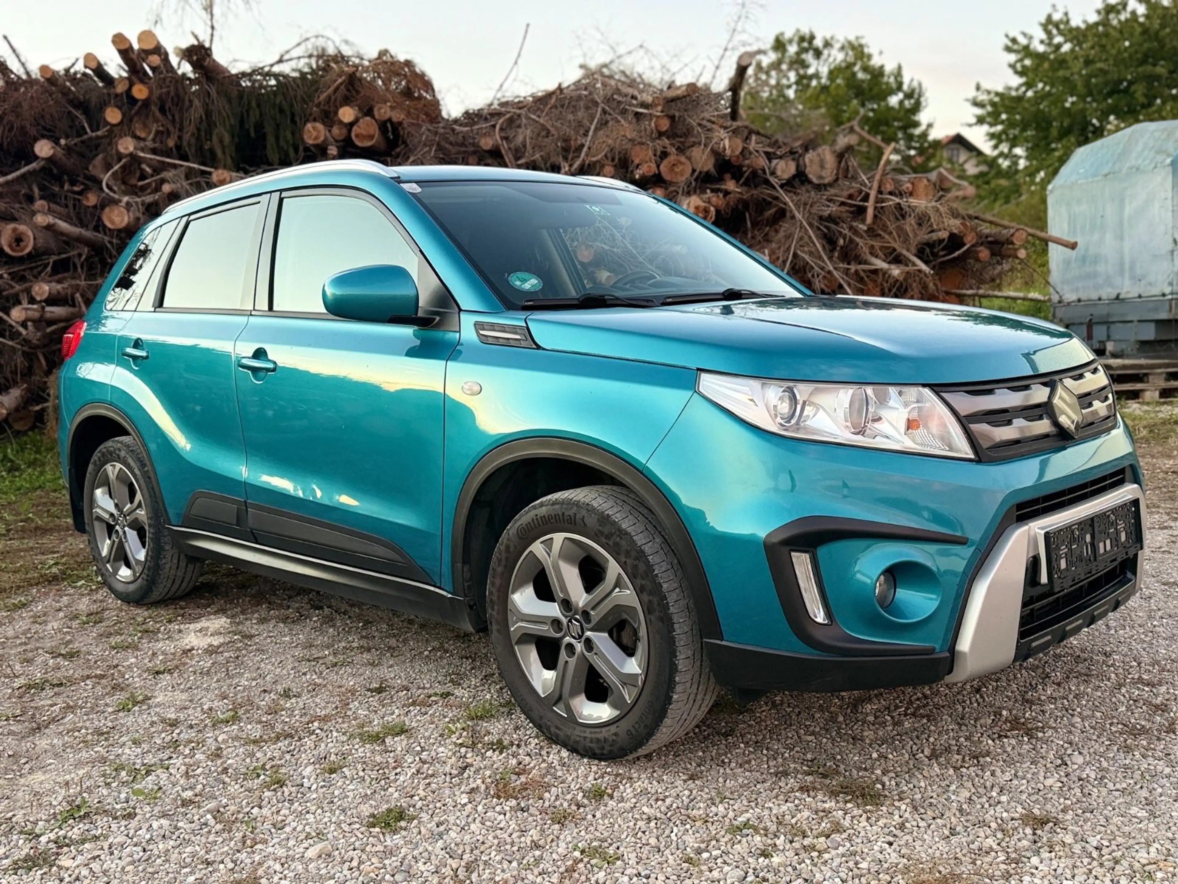 Suzuki Vitara 1.6 DDiS Comfort 4x4 — photo 9
