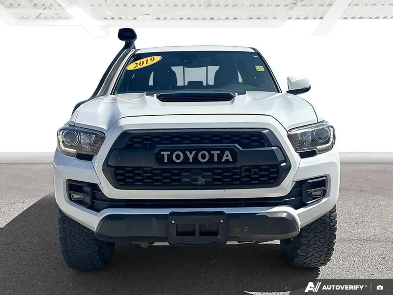 Toyota Tacoma снимка Toyota Tacoma