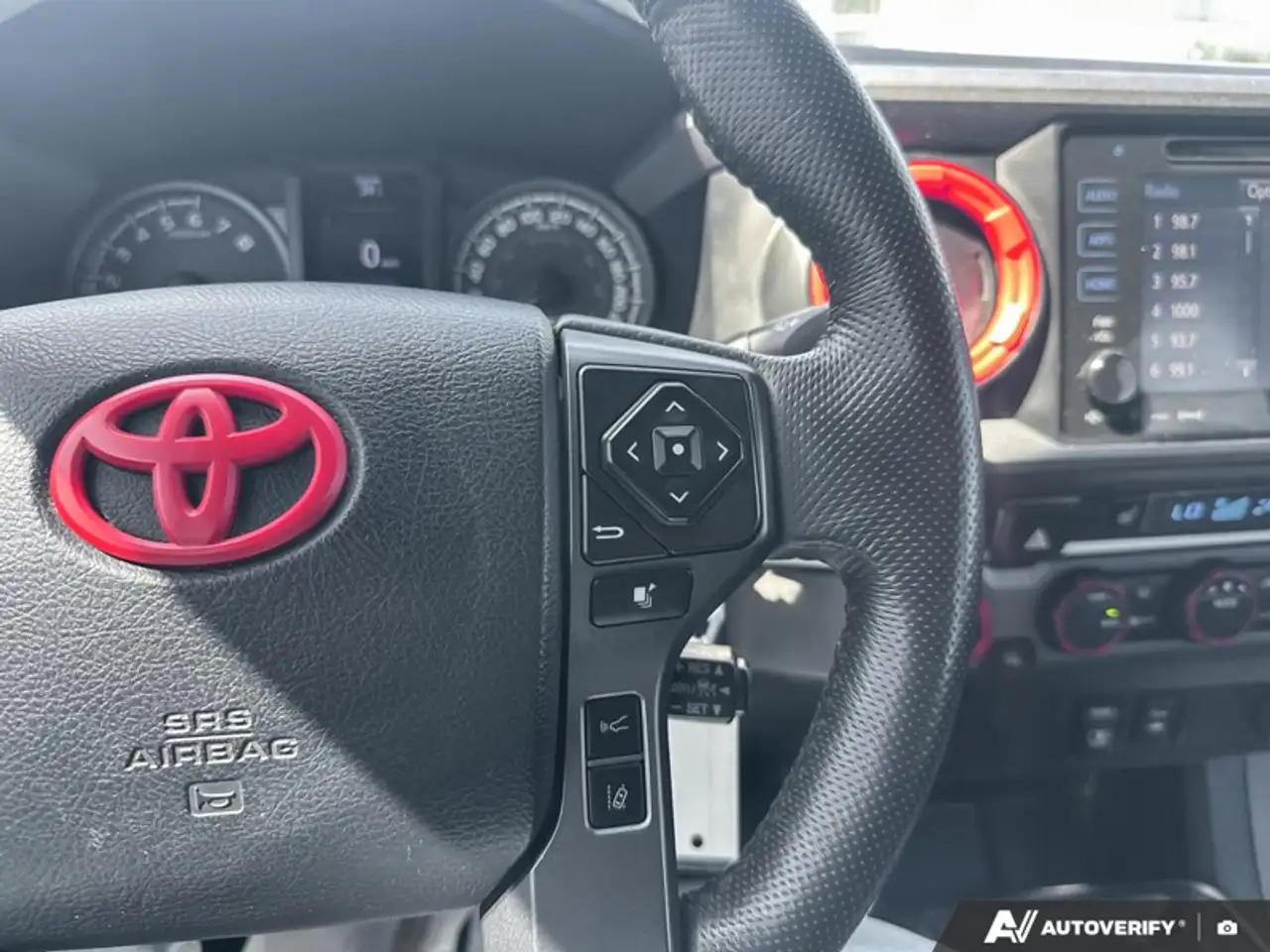 Toyota Tacoma снимка Toyota Tacoma