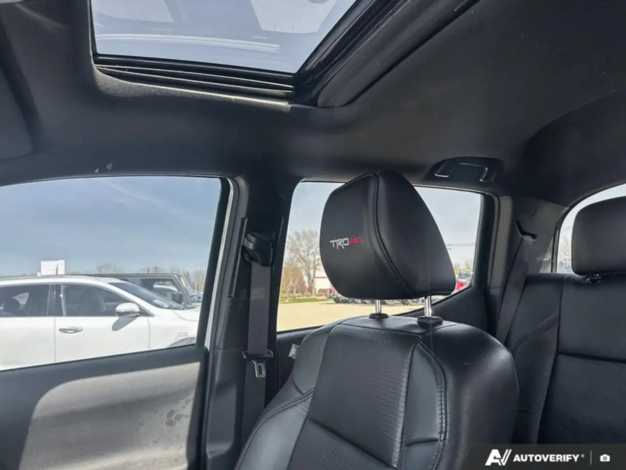 Toyota Tacoma снимка Toyota Tacoma