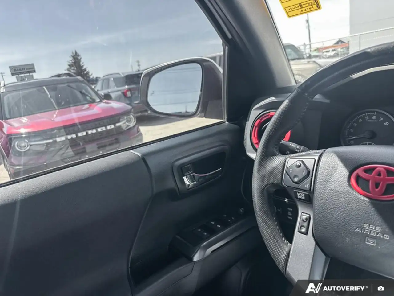 Toyota Tacoma снимка Toyota Tacoma