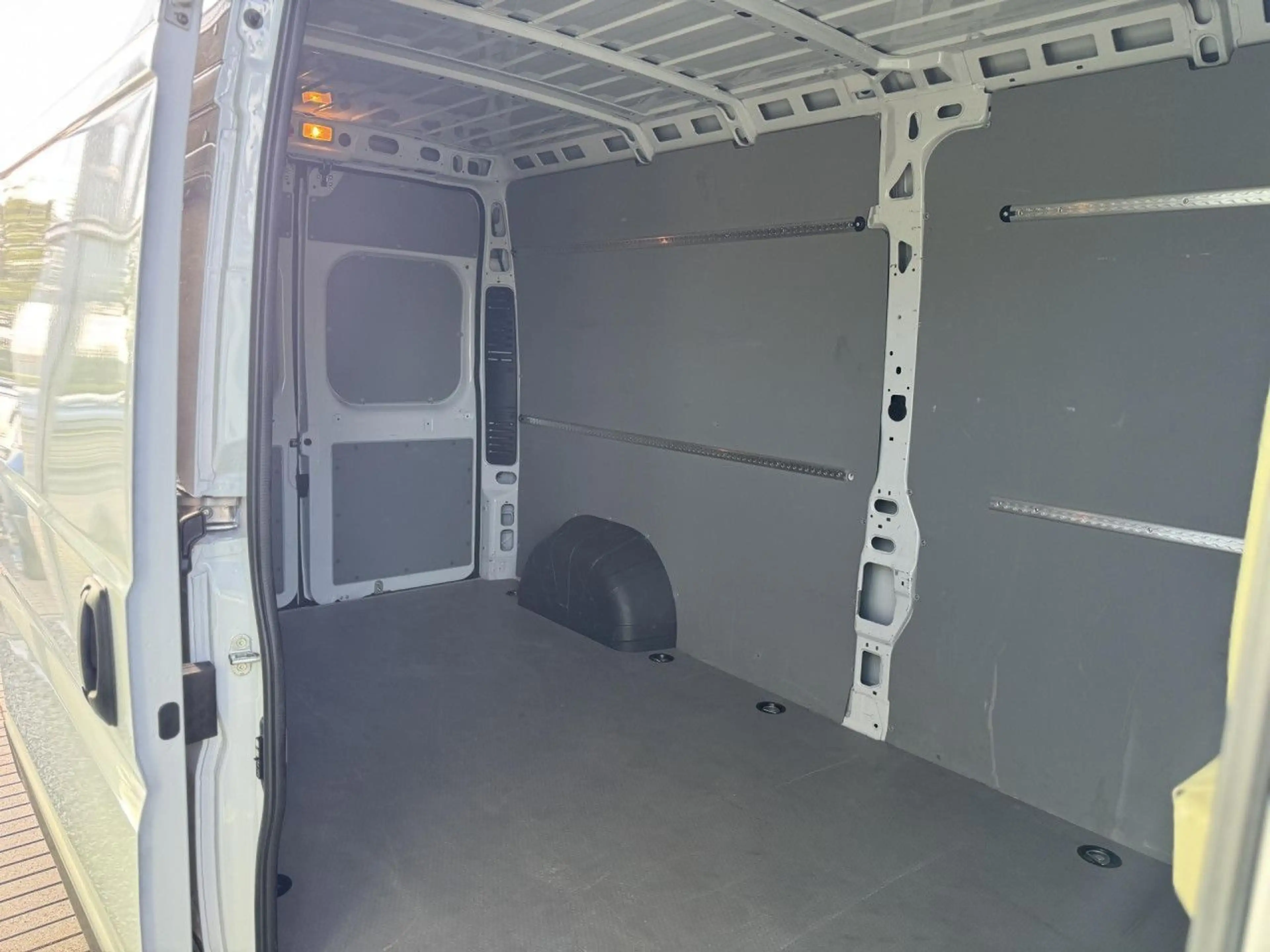 Opel Movano 2.2 BlueHDi 180 L3H2, 10 Zoll Touchscreen! — photo 8