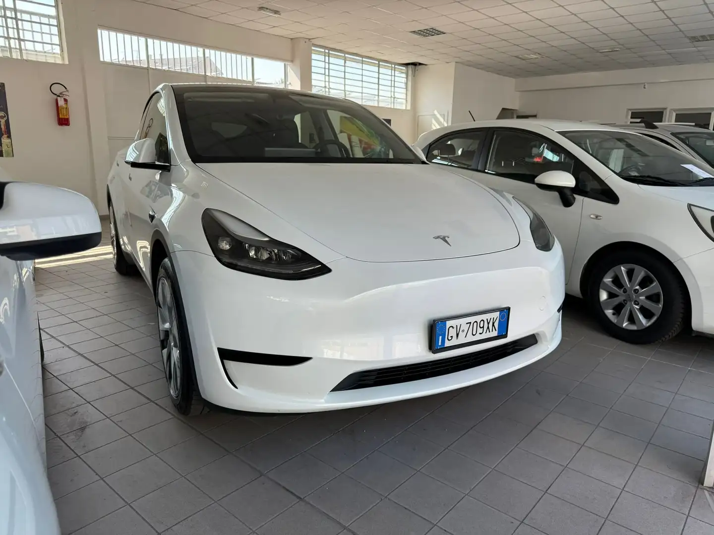 Tesla Model Y Model Y Single Motor rwd Bianco - 1