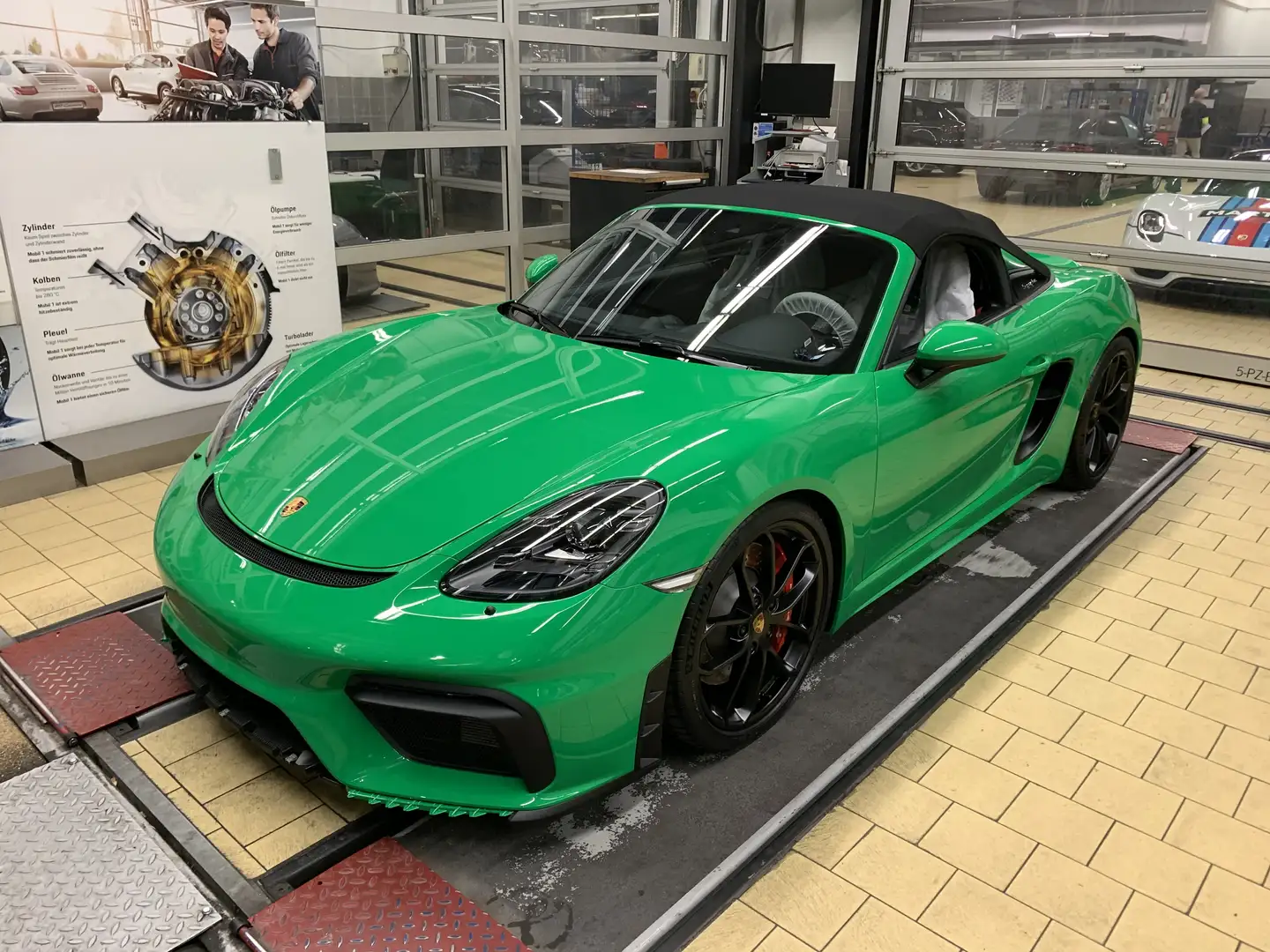 Porsche 718 Spyder PDK, Approvedgarantie Verde - 1