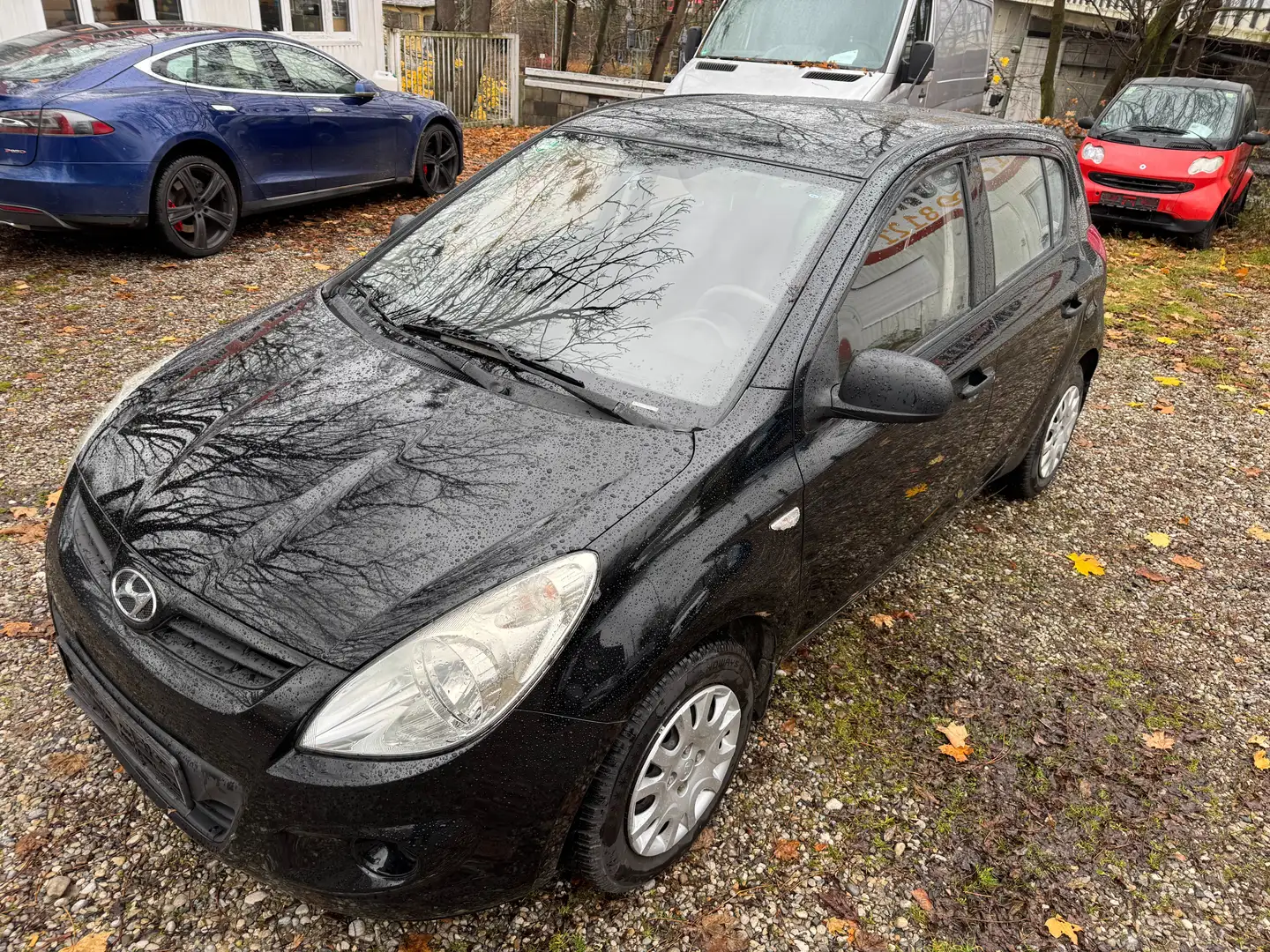 Hyundai i20 i20 5-Türer 1.2 Classic, TÜV(HU) Neu Schwarz - 1