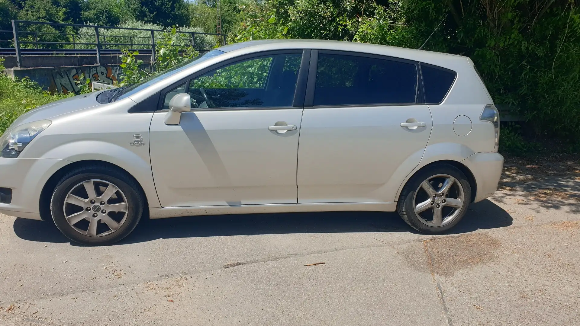 Toyota Corolla Verso 2.2 D-CAT Sol - 1