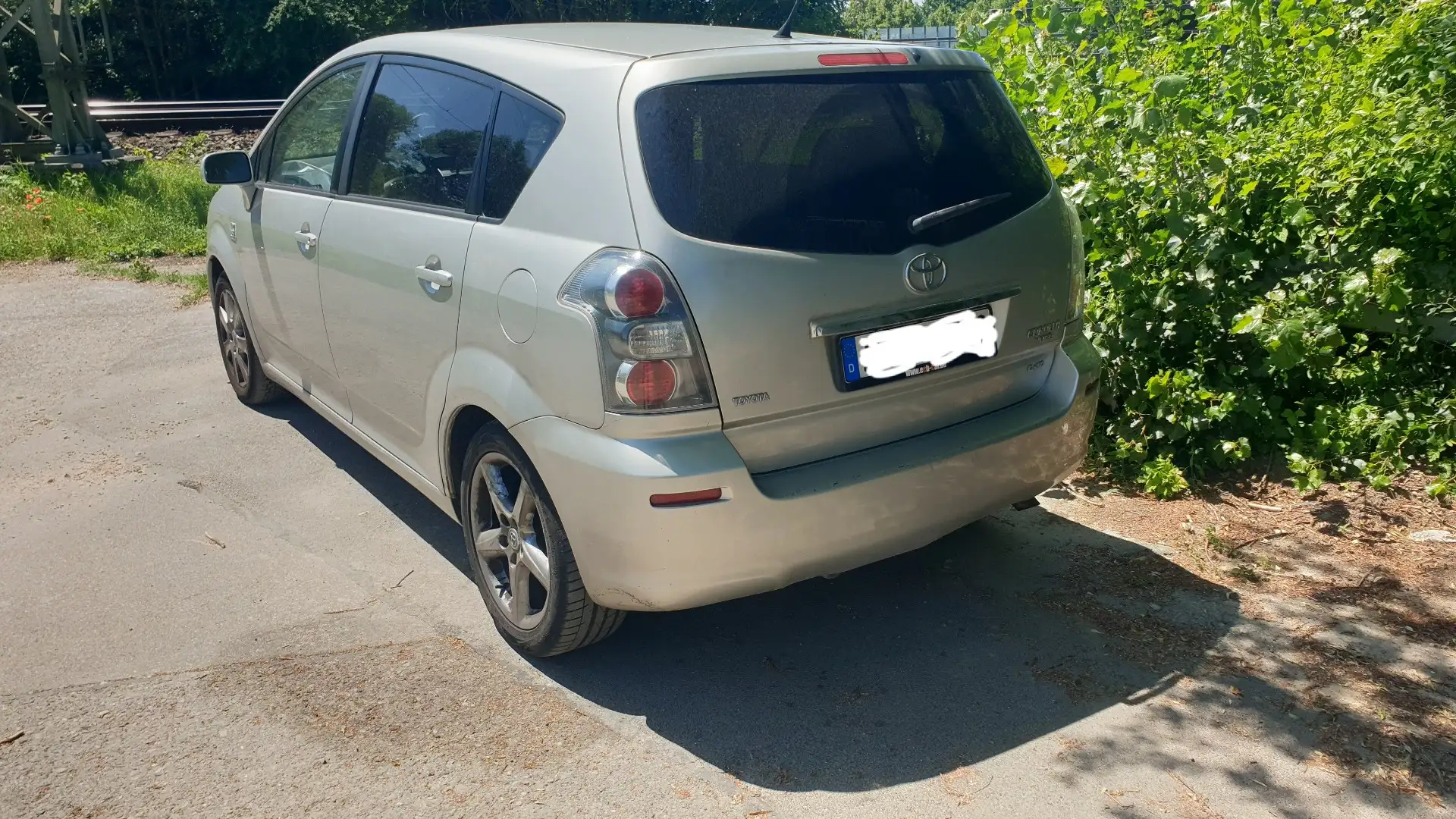 Toyota Corolla Verso 2.2 D-CAT Sol - 2