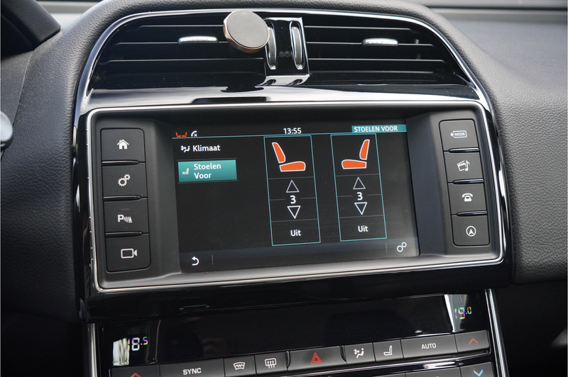 Jaguar XE 2.0 Portfolio, LEDER, CAMERA, TREKHAAK, MEMORY — photo 10