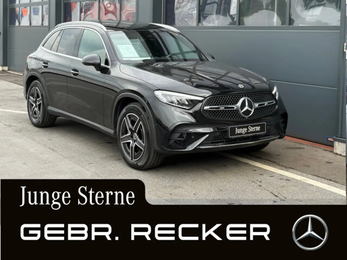 Mercedes-Benz GLC 220 GLC 220d 4M AMG Advanced Plus AHK Pano Memory Navi Schwarz - 1
