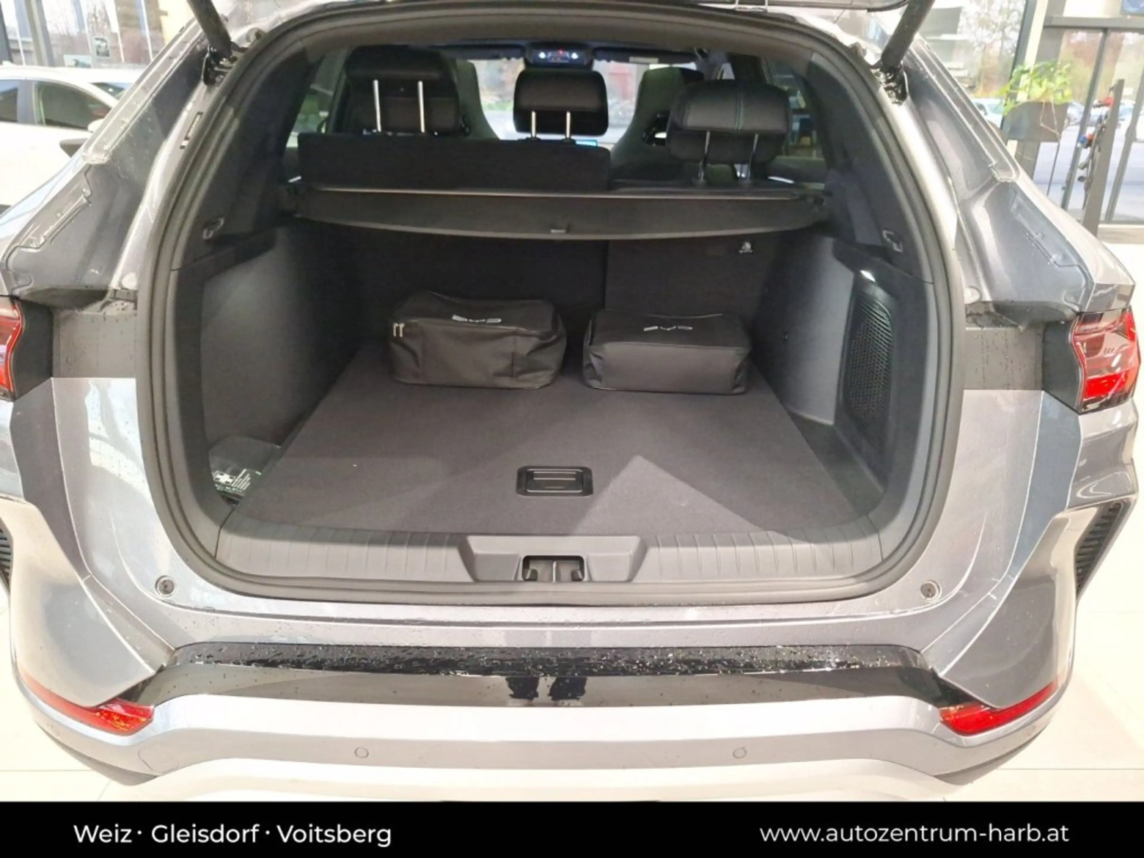 BYD Seal U DM-i Design AWD — photo 6