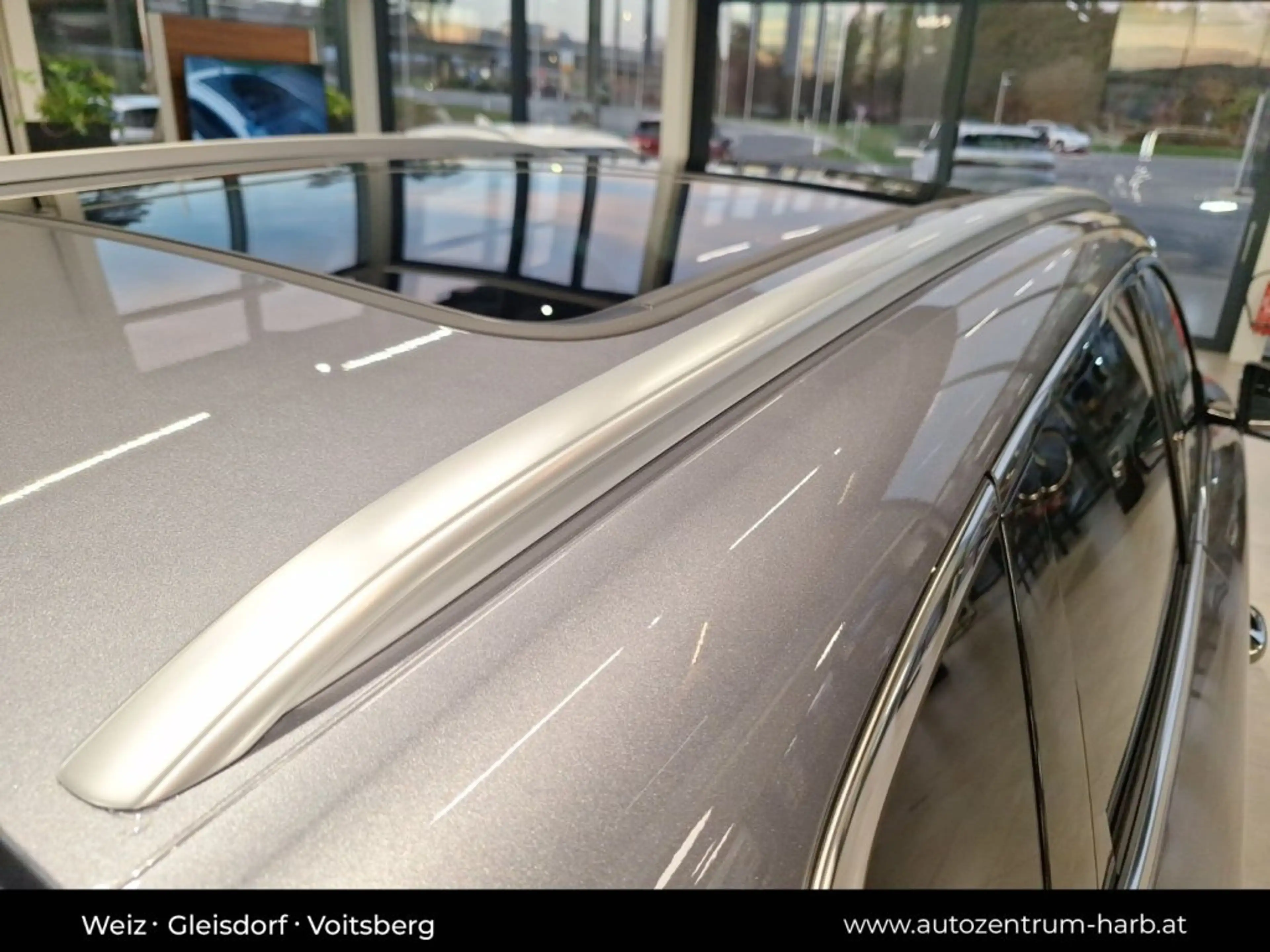 BYD Seal U DM-i Design AWD — photo 10