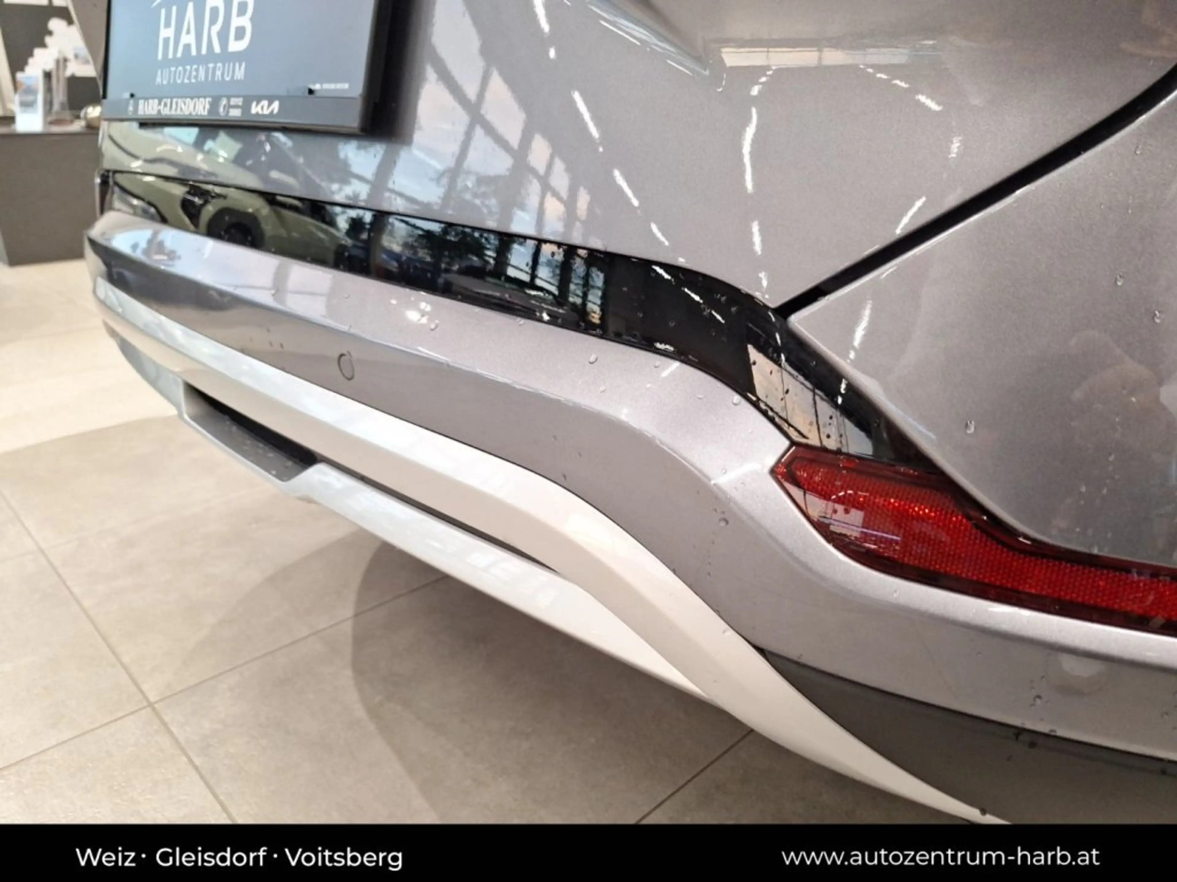 BYD Seal U DM-i Design AWD — photo 9