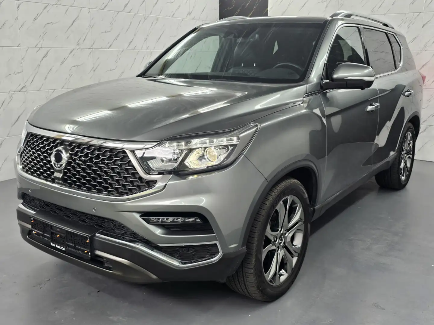 SsangYong Rexton Allrad+ACC+AHK+LED+Navi+360°+Memory+Leder Grau - 1
