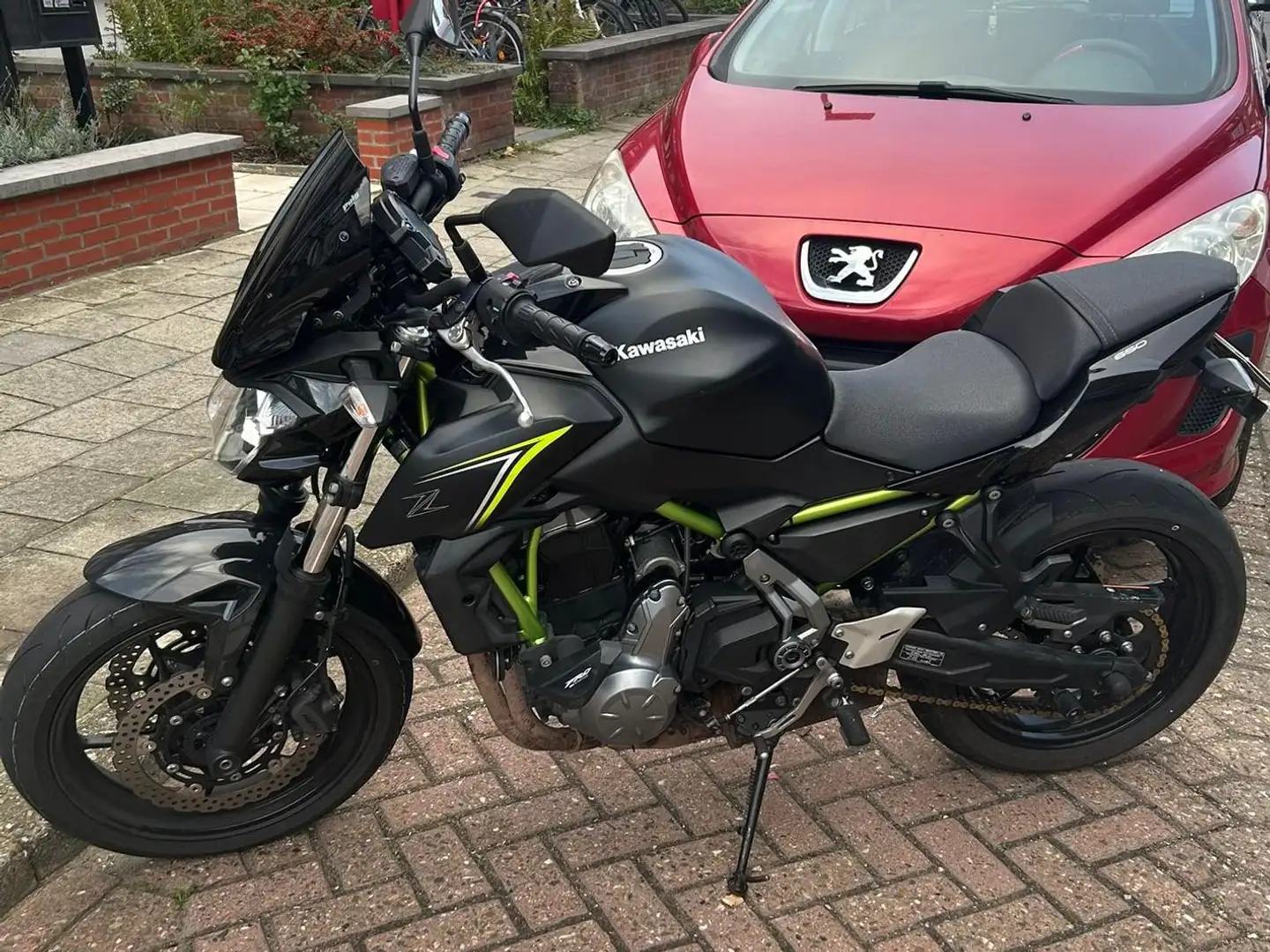 Kawasaki Z 650 Noir - 2