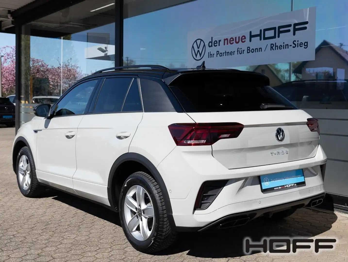 Volkswagen T-Roc 1.0 TSI R-Line AHK Black Style Navi Bluetooth 18" siva - 2