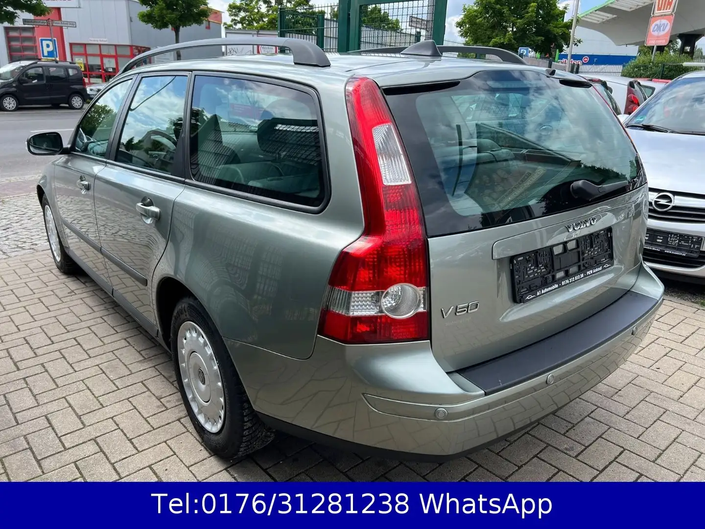 Volvo V50 Kombi 1.8 Kinetic !! Kein Tüv mehr !! Klima Verde - 1