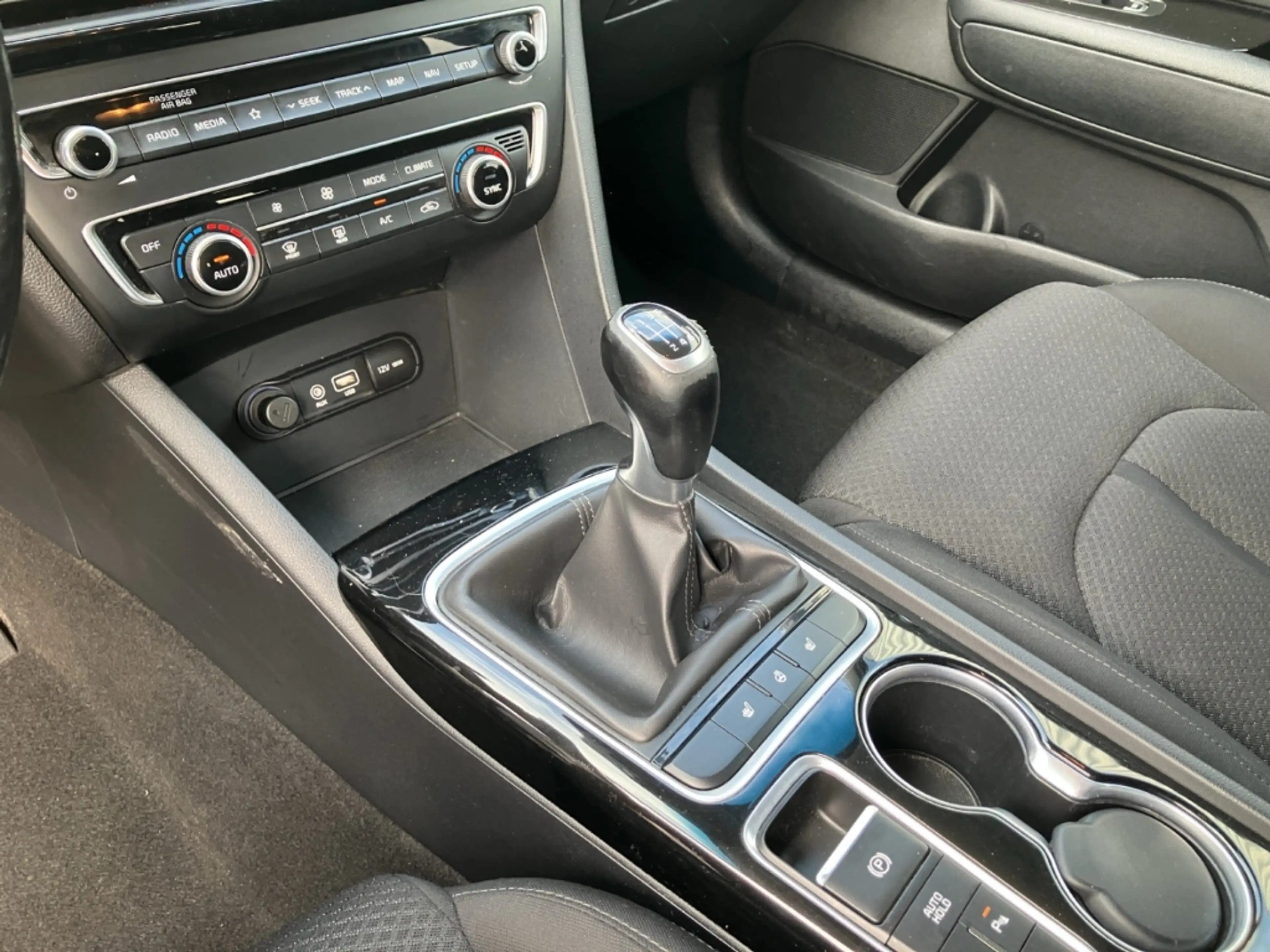 Kia Optima Sportswagon Vision+AHK+NAV — photo 14