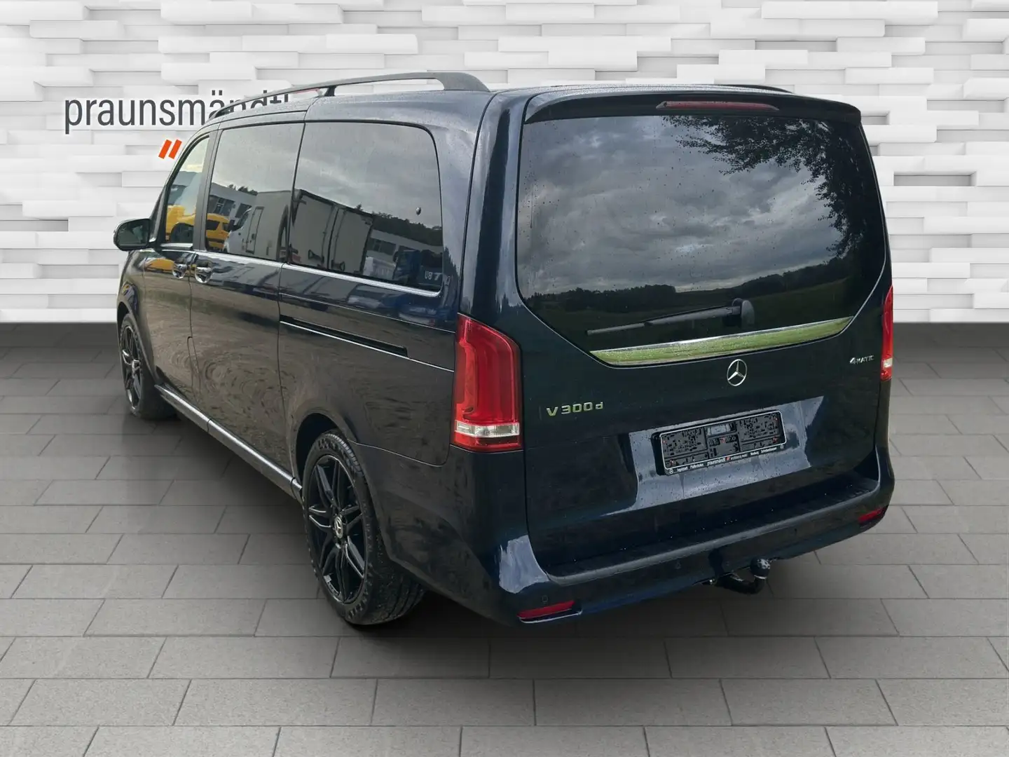 Mercedes-Benz V 300 d 4matic Avantgarde Edition lang AMG Stand Bleu - 2