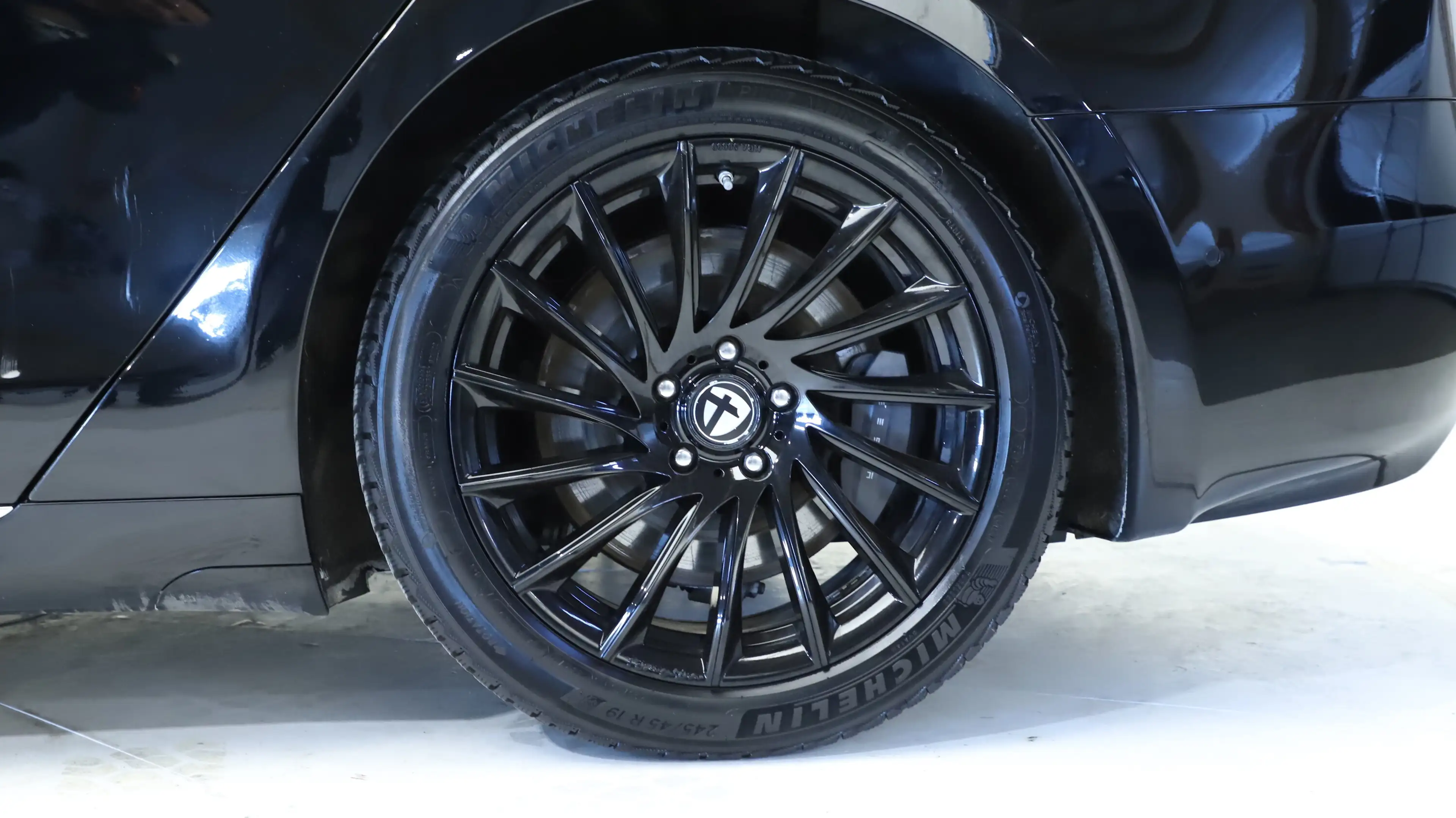 Tesla Model S 75kWh 3 Jahre Garantie — photo 15