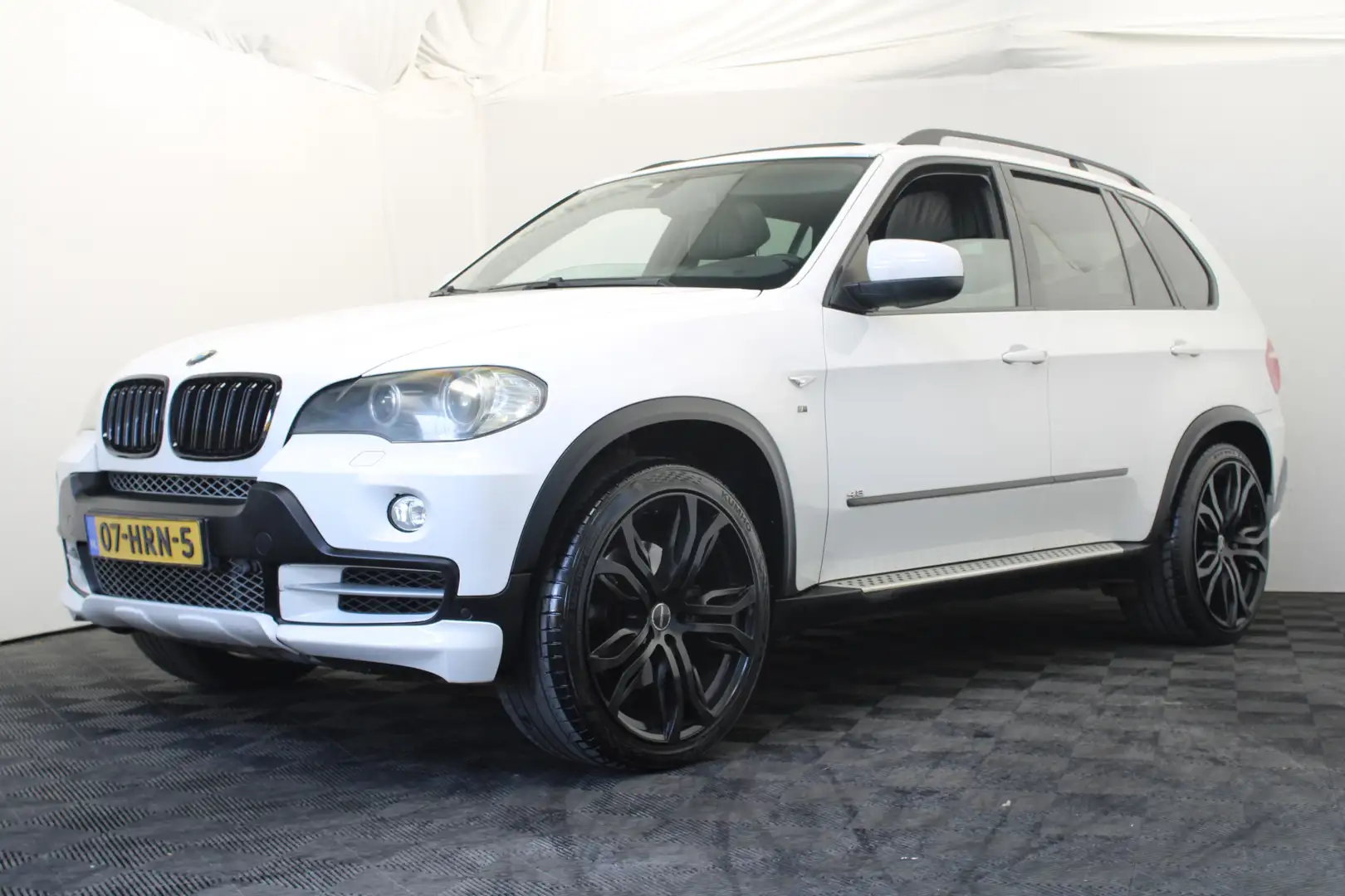 BMW X5 xDrive48i High Executive |Pano|Stoelverwarming/koe Wit - 1