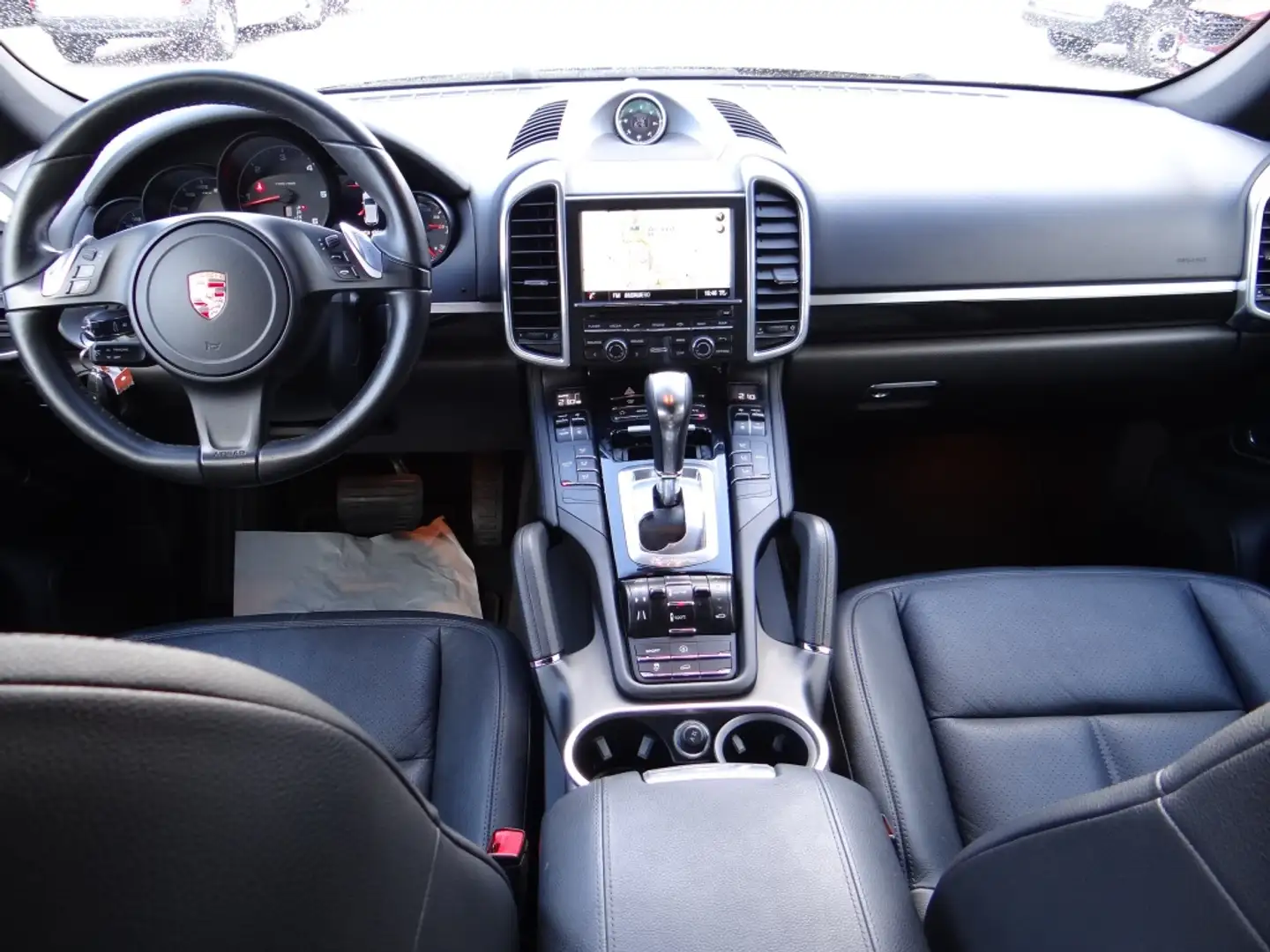 Porsche Cayenne Diesel 245 Aut. Gris - 2