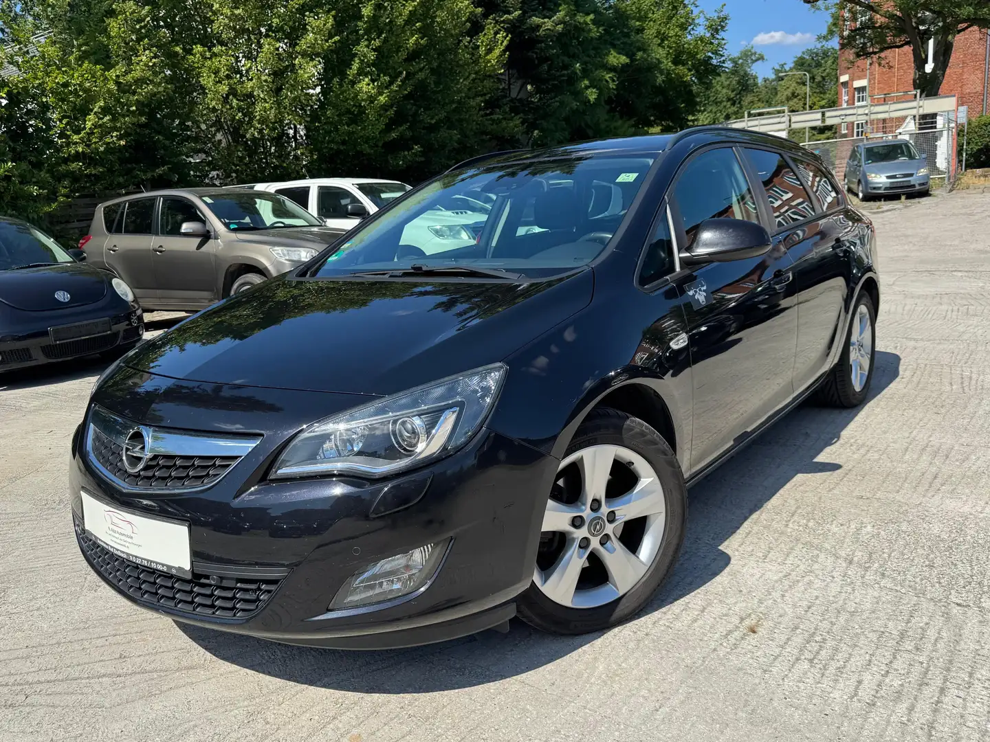 Opel Astra J Sports Tourer Design Edition*Xenon*Navi* Schwarz - 1