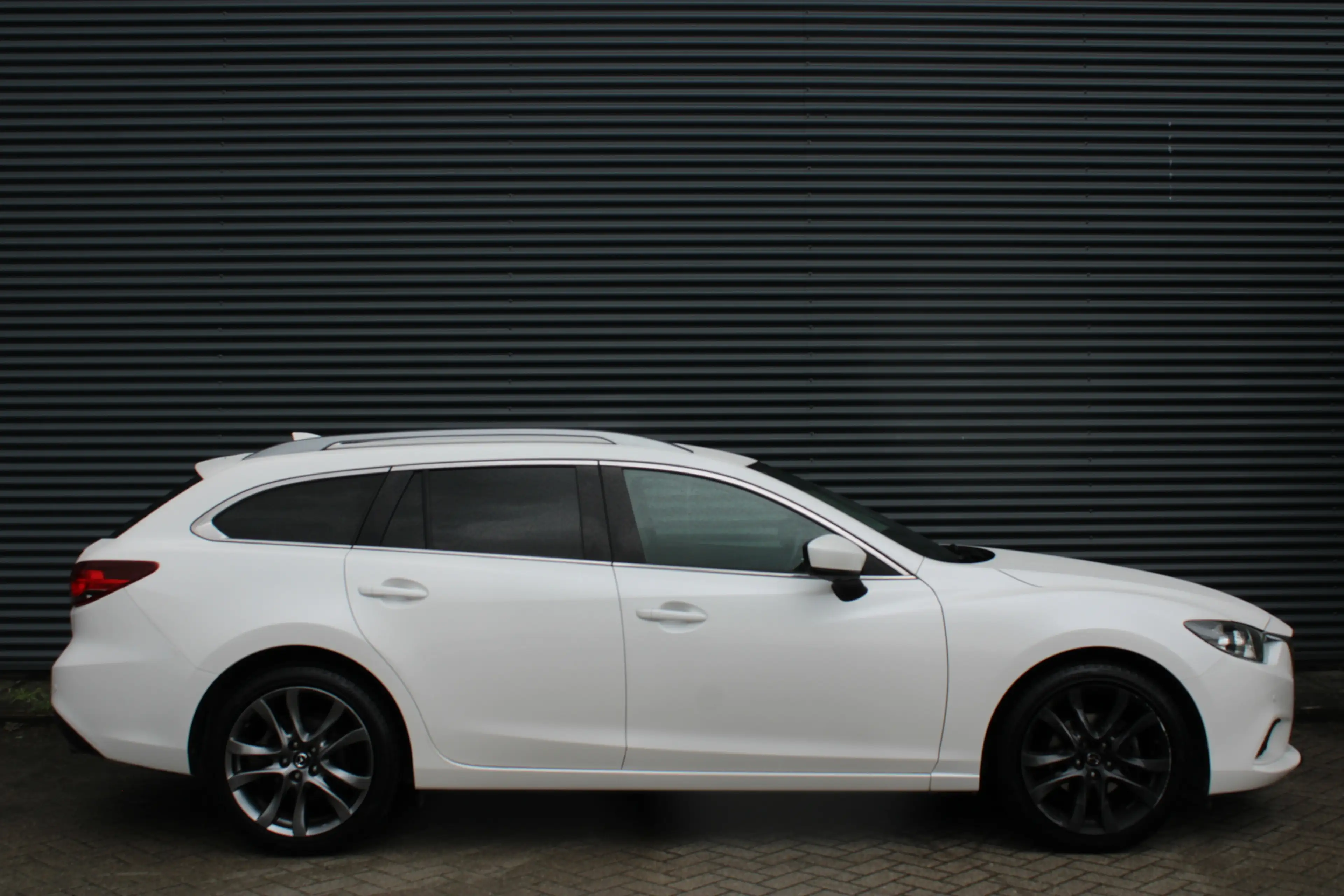 Mazda 6 Sportbreak 2.0 SkyActiv-G 145 TS Navigatie Cruise — photo 6