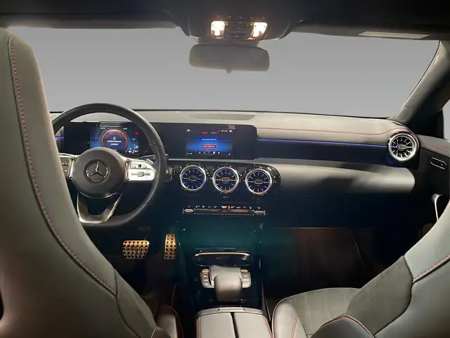 Mercedes-Benz Cla view 11