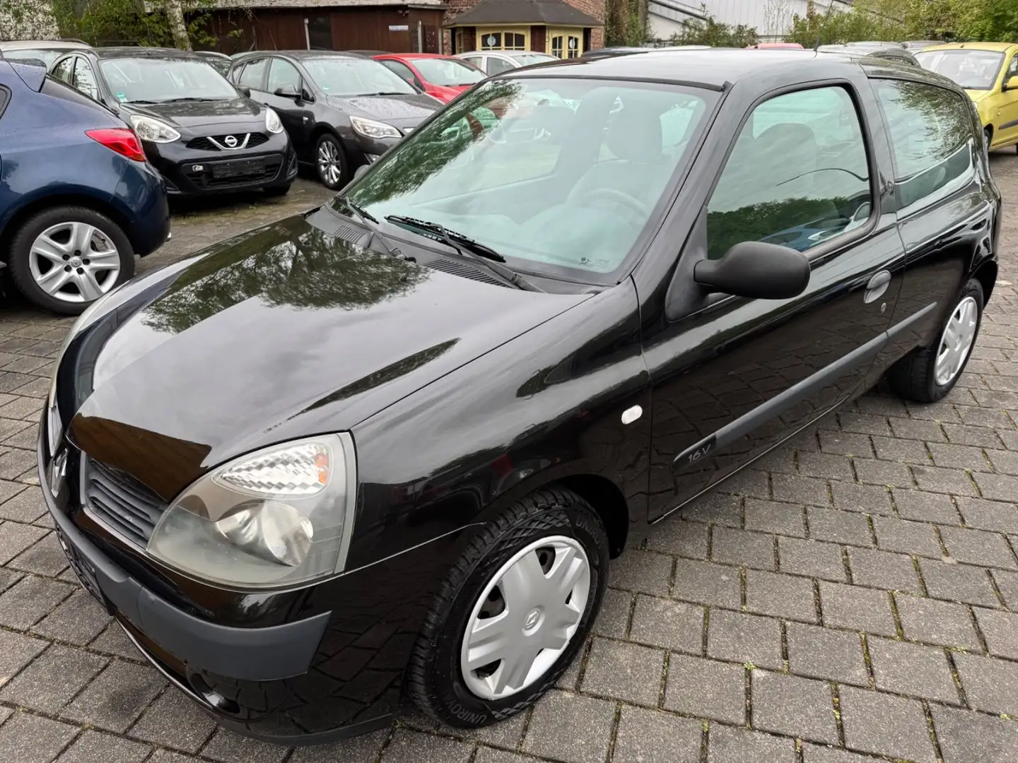Renault Clio II 1.1 Campus TÜV NEU/2. Hand/ALLWETTER/+++ Schwarz - 1