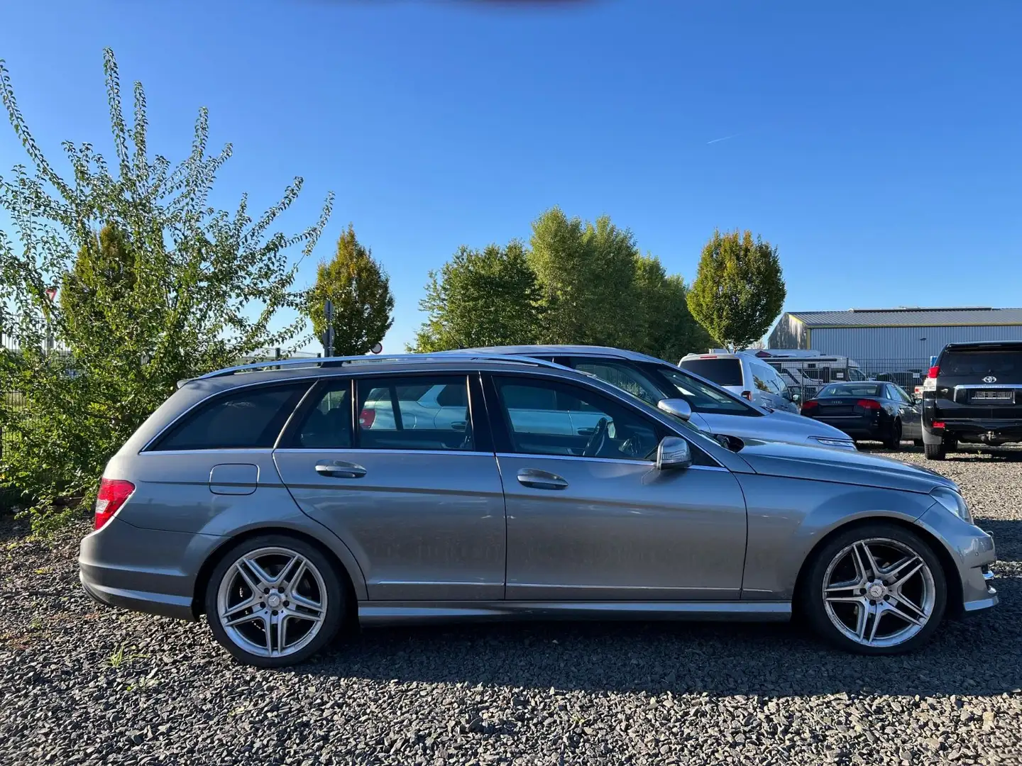 Mercedes-Benz C 200 AMG-Line PDC*NAVI*AHK*KLIMA* Argent - 2
