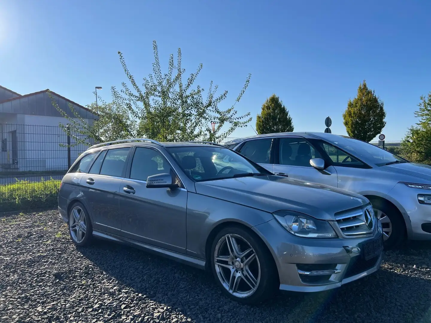 Mercedes-Benz C 200 AMG-Line PDC*NAVI*AHK*KLIMA* Argent - 1