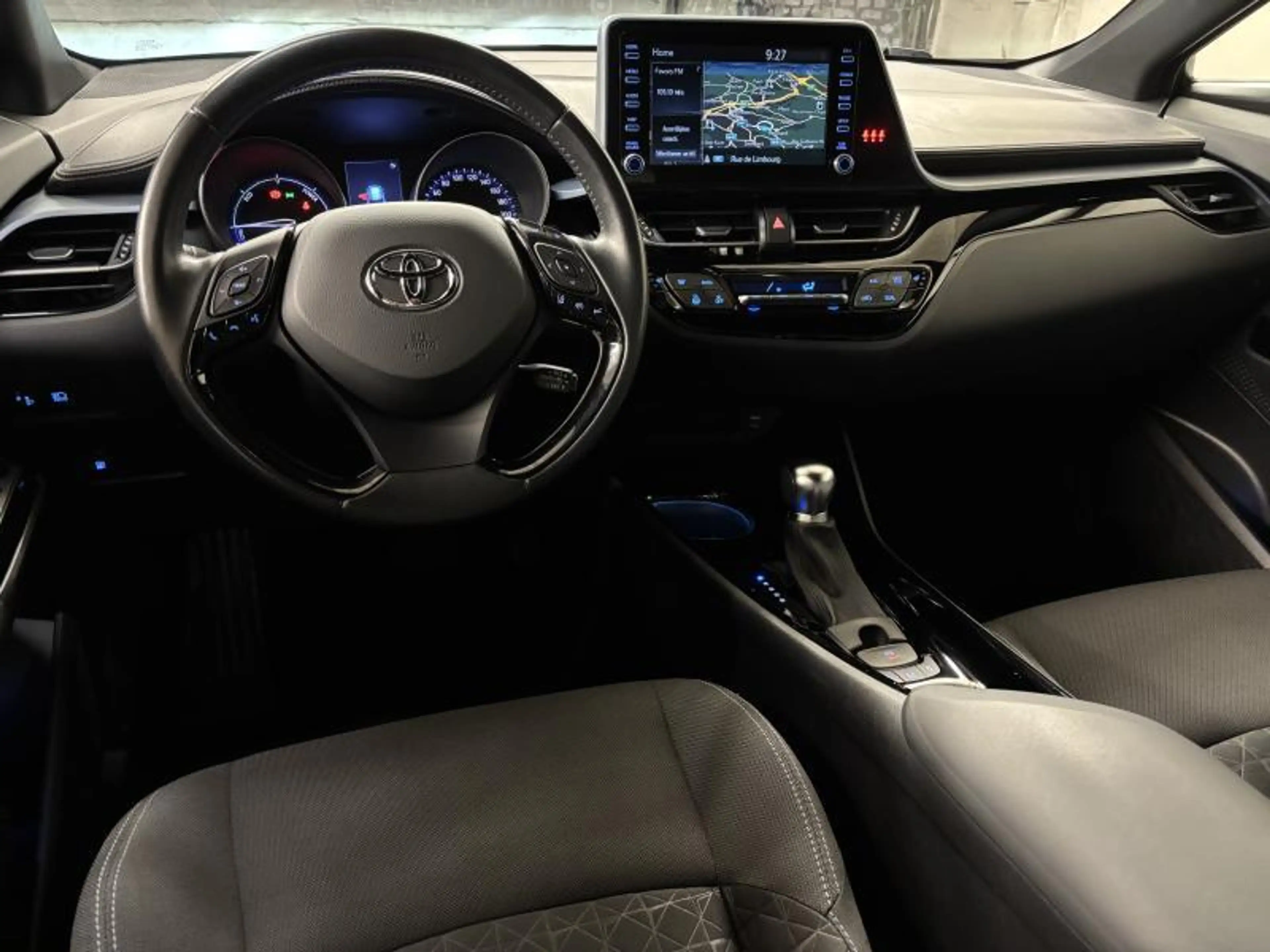 Toyota C-HR C-LUB — photo 9