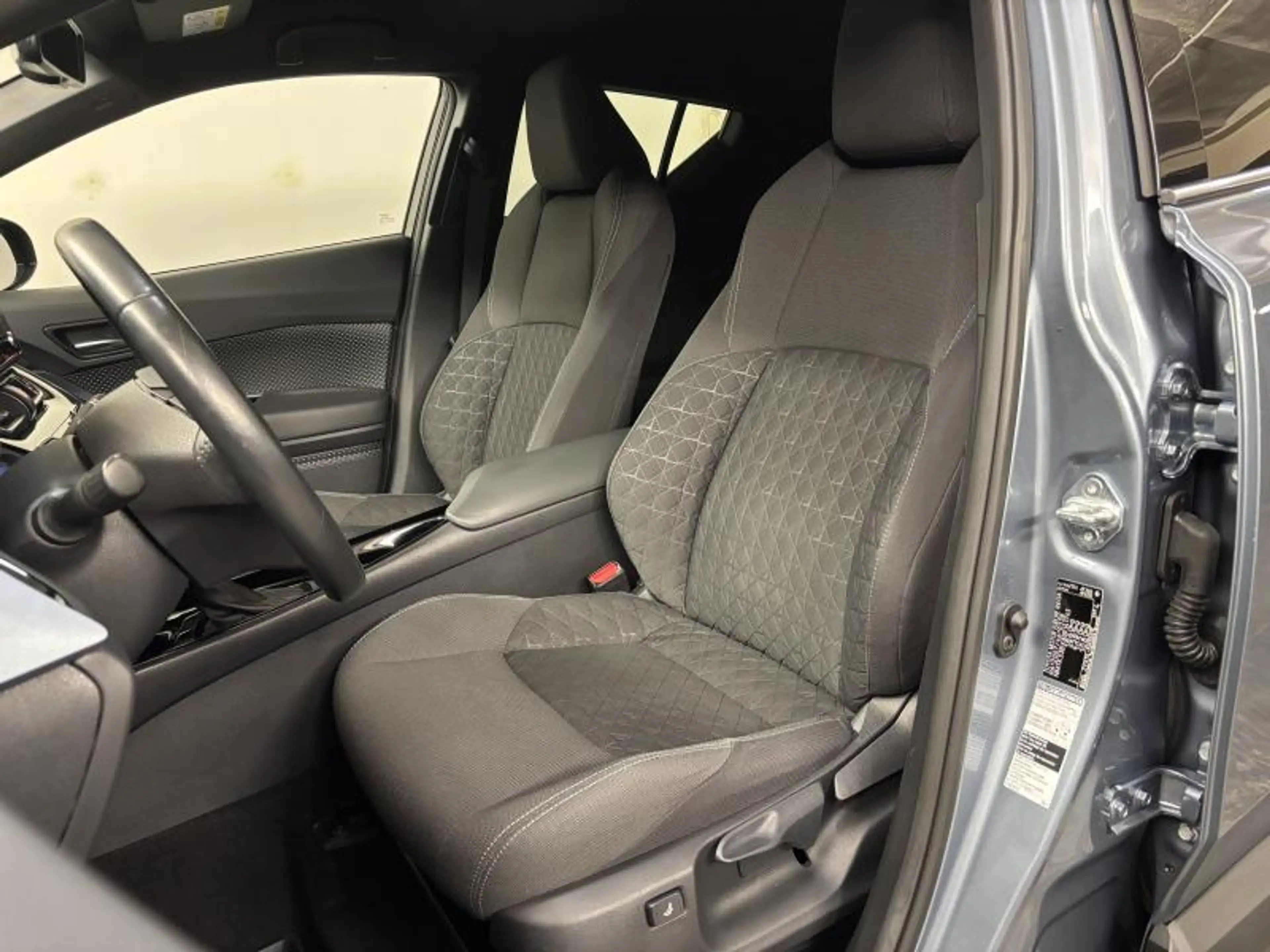 Toyota C-HR C-LUB — photo 5