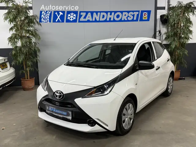 2017 Toyota Aygo in White for sale