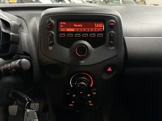 Toyota Aygo view 8