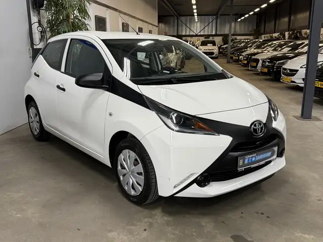 Toyota Aygo view 4