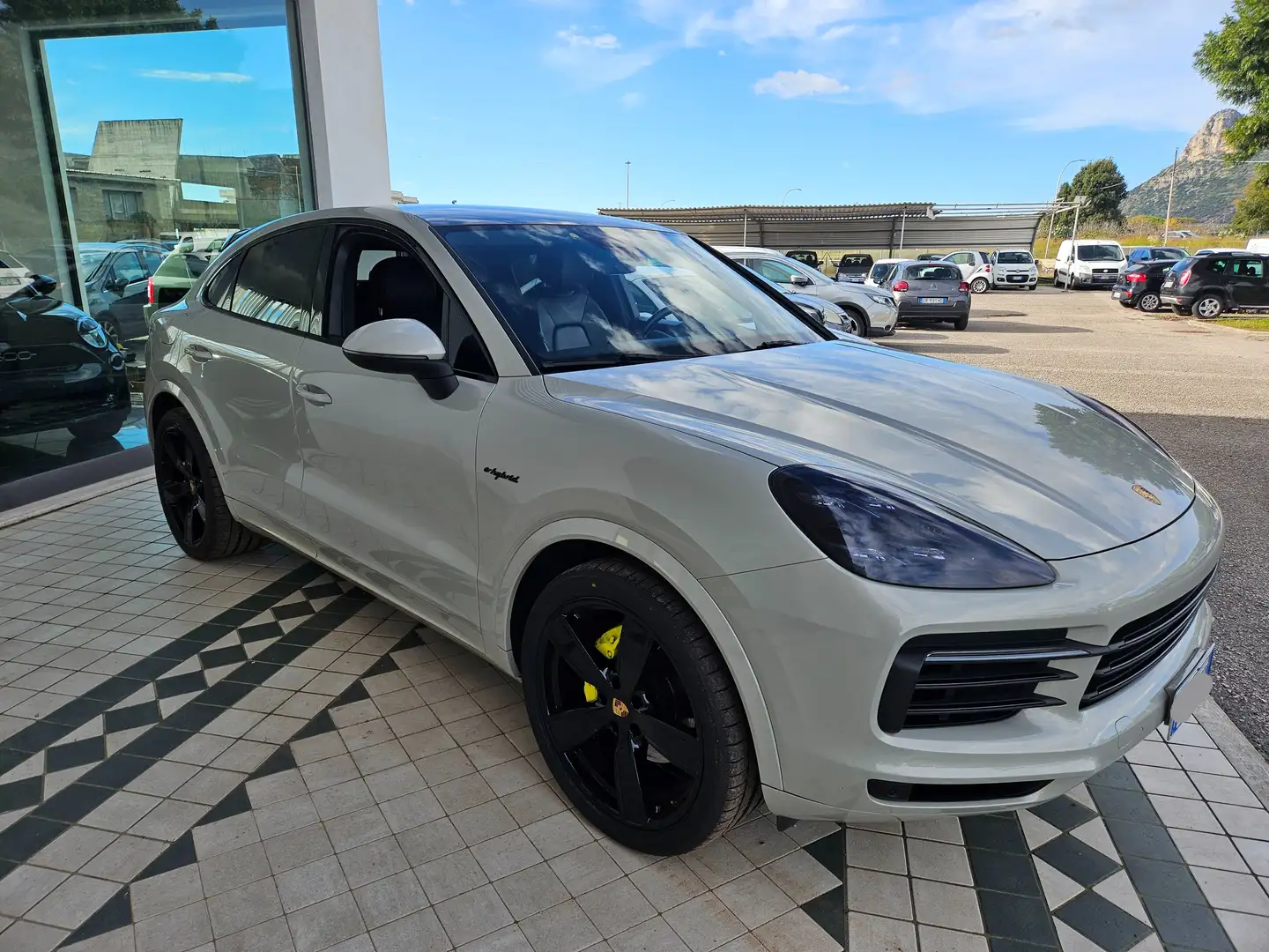 Porsche Cayenne Cayenne Coupe 2019 Coupe 3.0 e-hybrid 5p.tiptronic Grigio - 2