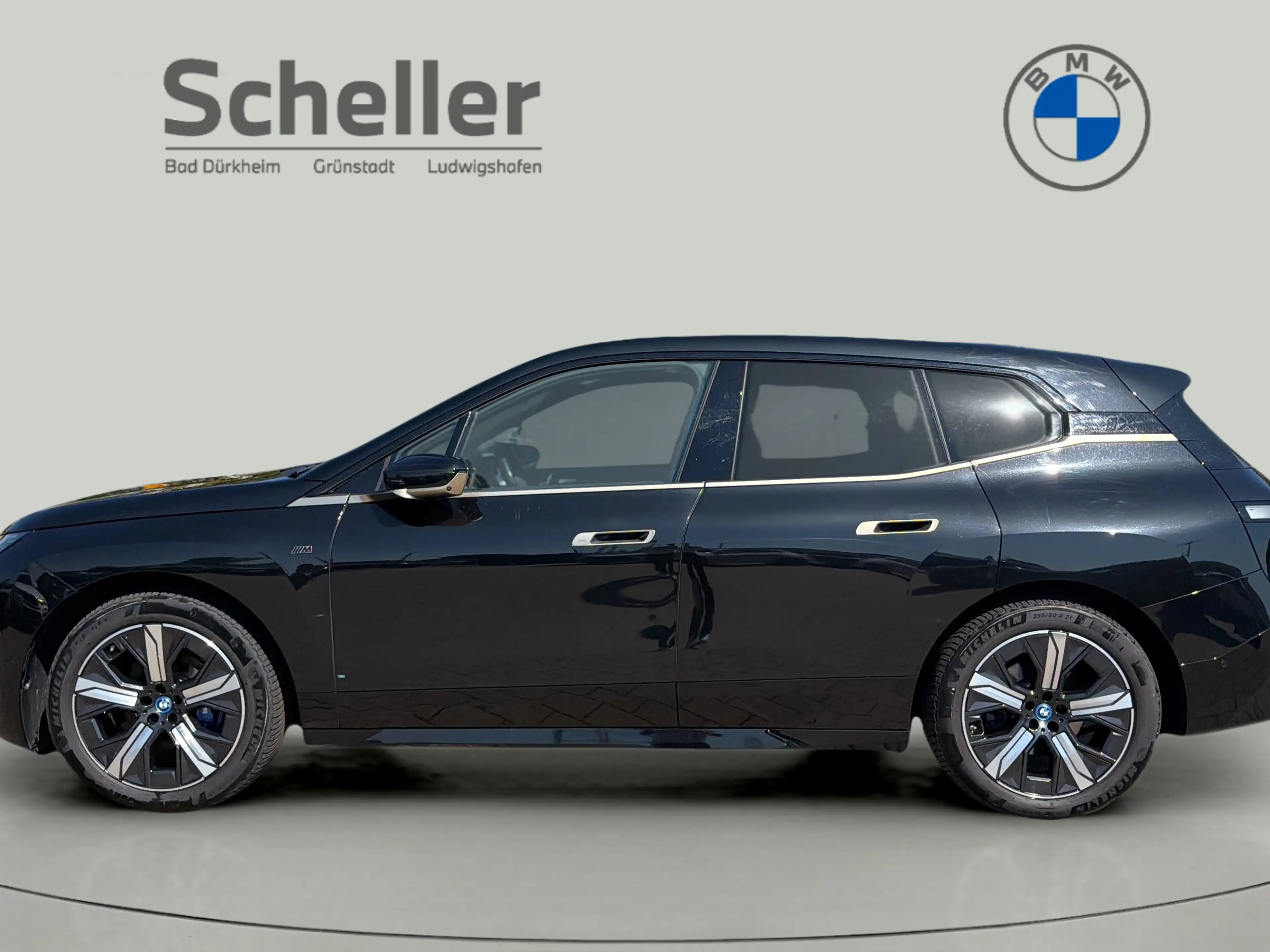 BMW iX M60 — photo 5