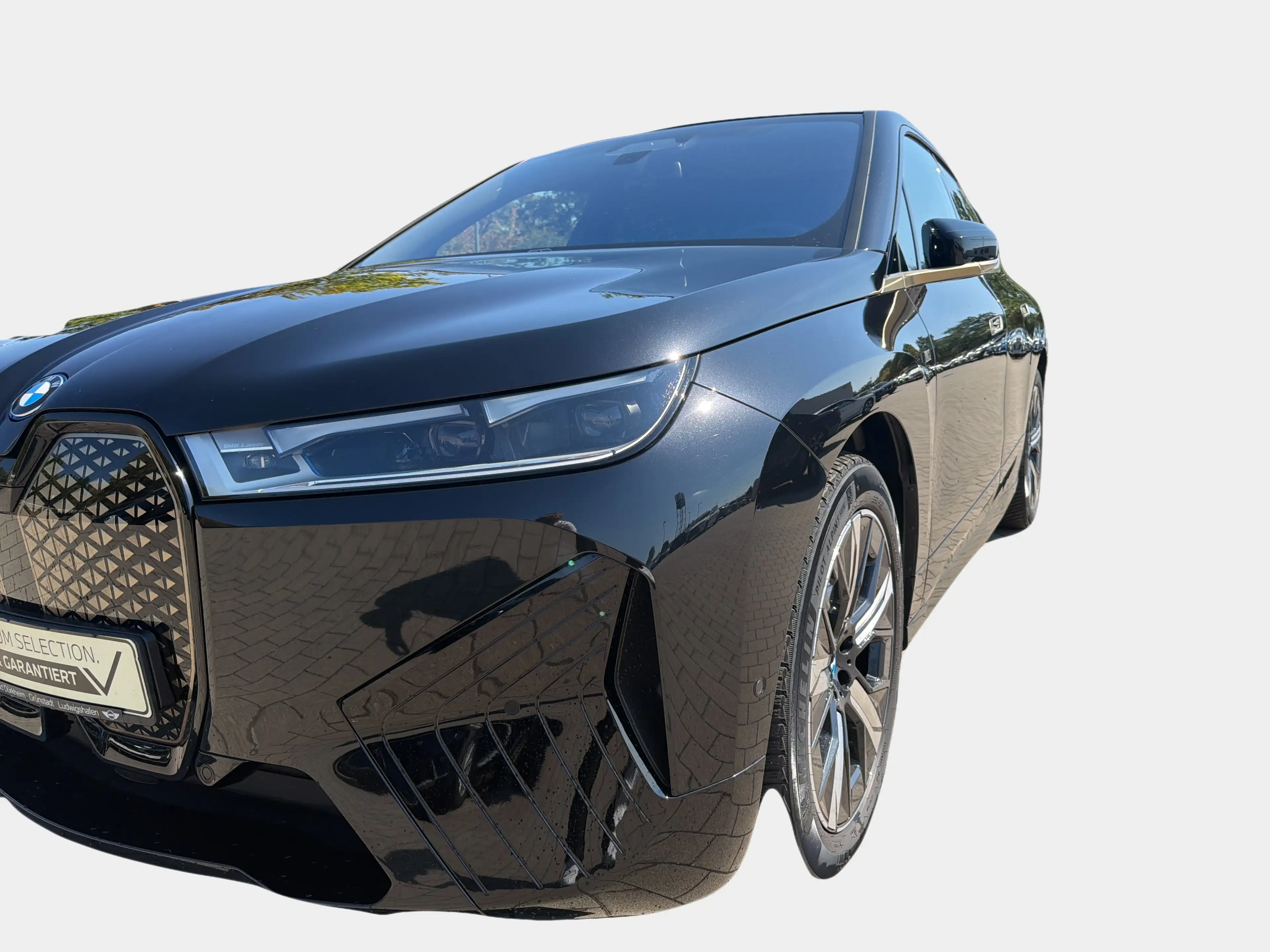 BMW iX M60 — photo 11