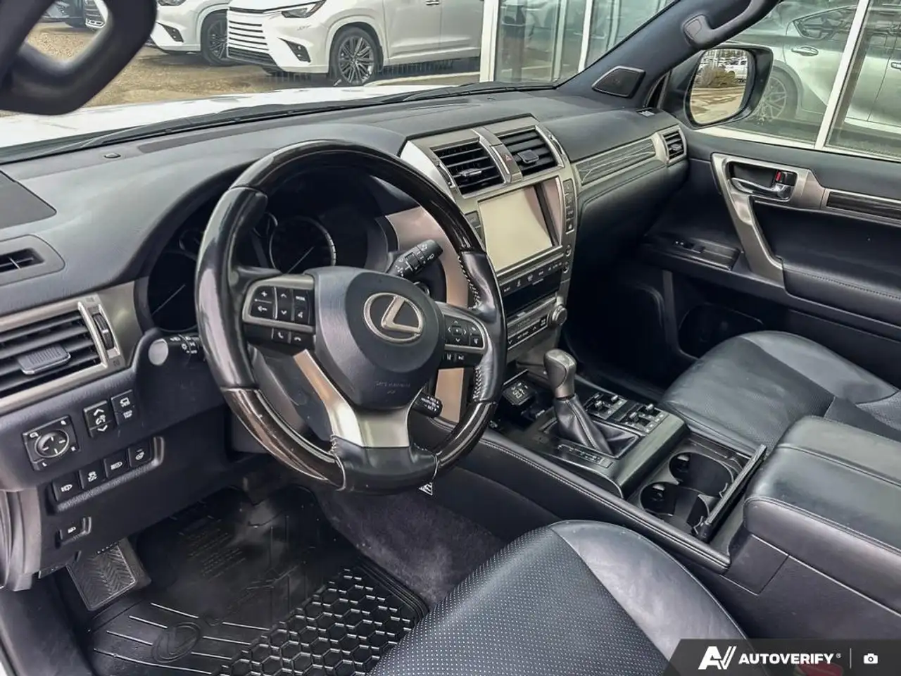 Lexus GX снимка Lexus GX