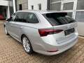 Skoda Octavia Combi 2,0TDI 1stEdit/1HD/MWST/AHK/Kamera Silber - thumbnail 3