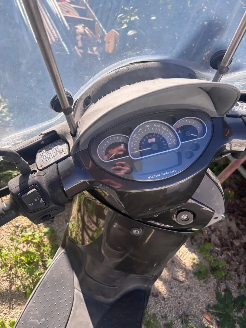 Aprilia Scarabeo 125 cc Сірий - 1