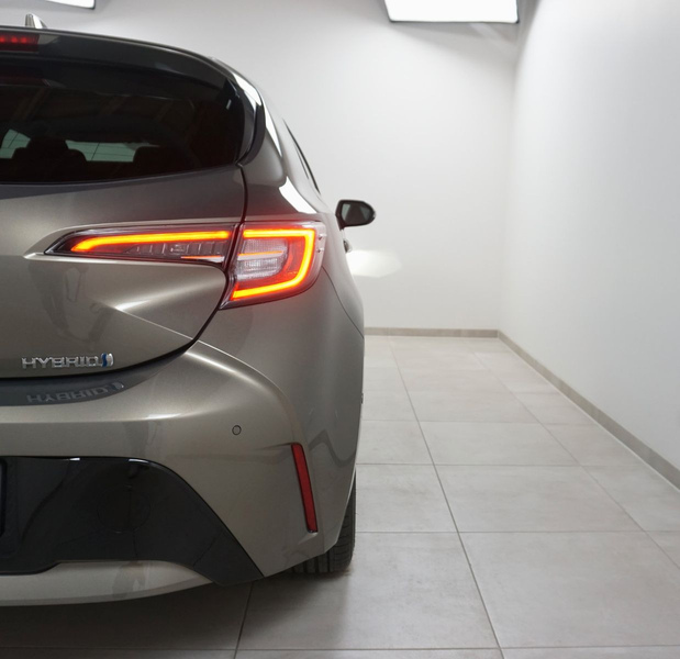 Toyota Corolla Hybrid Team D ACC SCHECKHF KAMERA NAVI — photo 9
